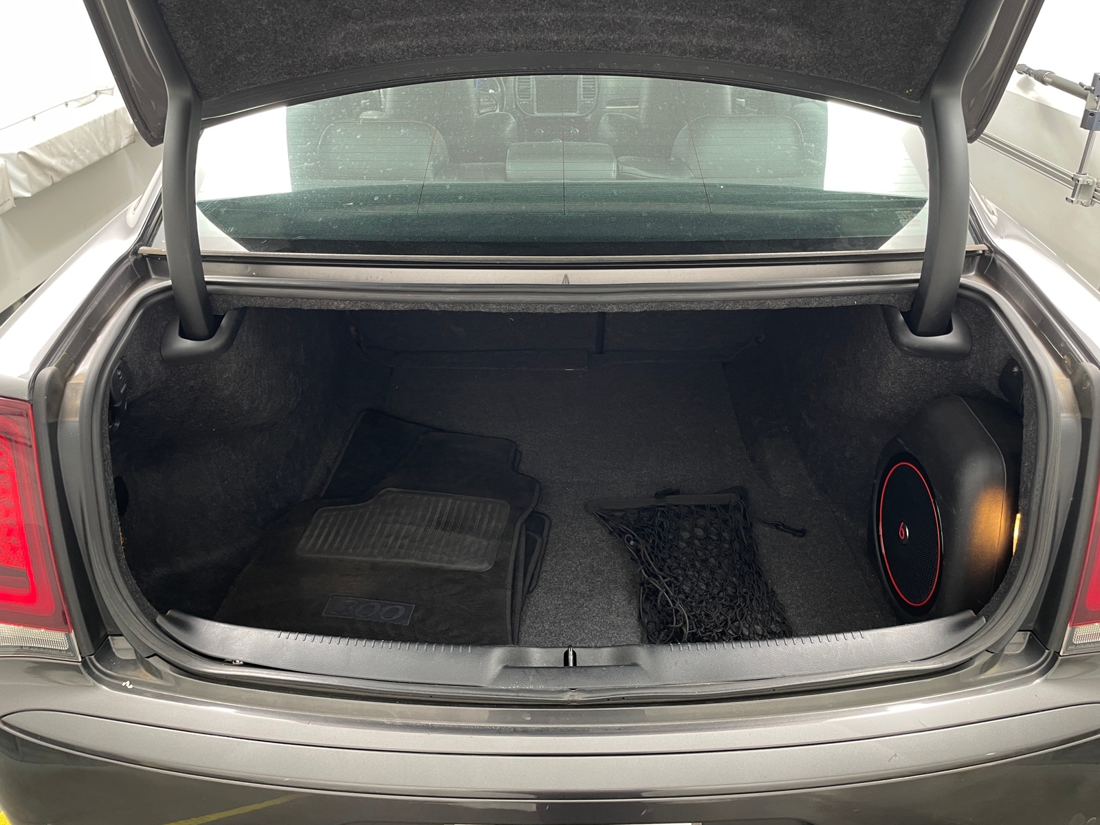 Thumbnail: 2016 Chrysler 300 - 6
