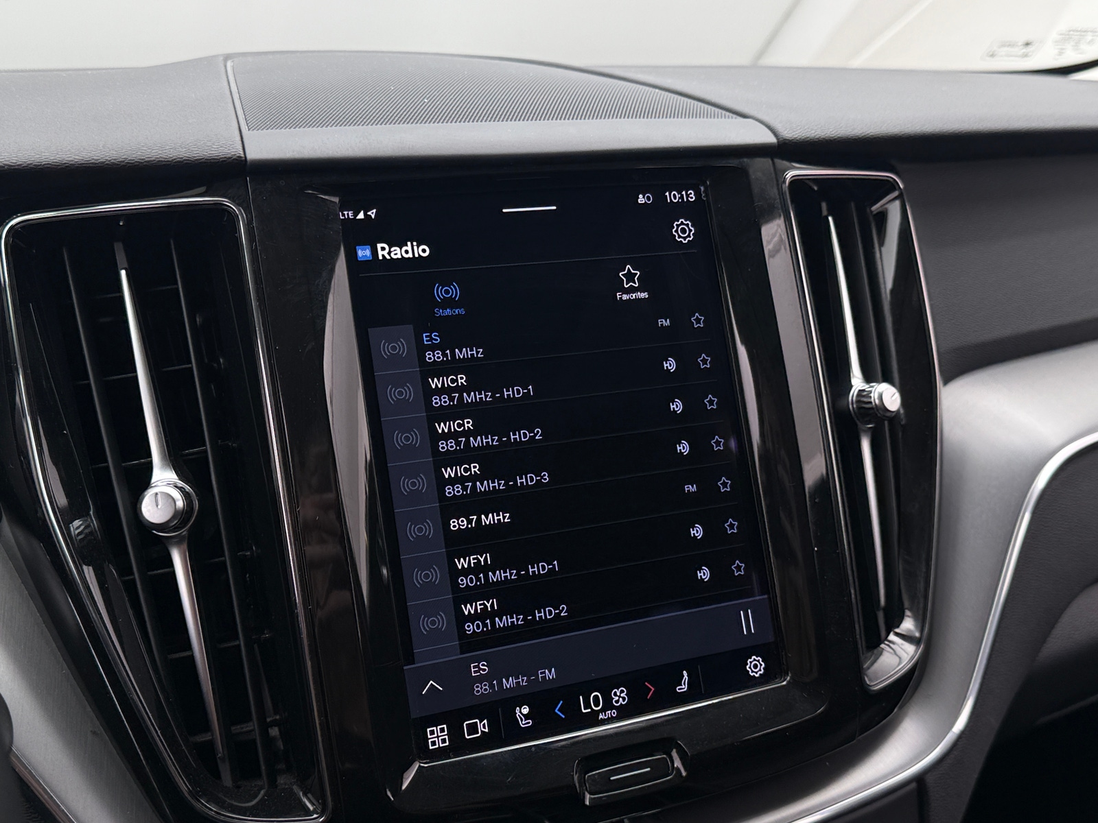 Thumbnail: 2023 Volvo XC60 - 3