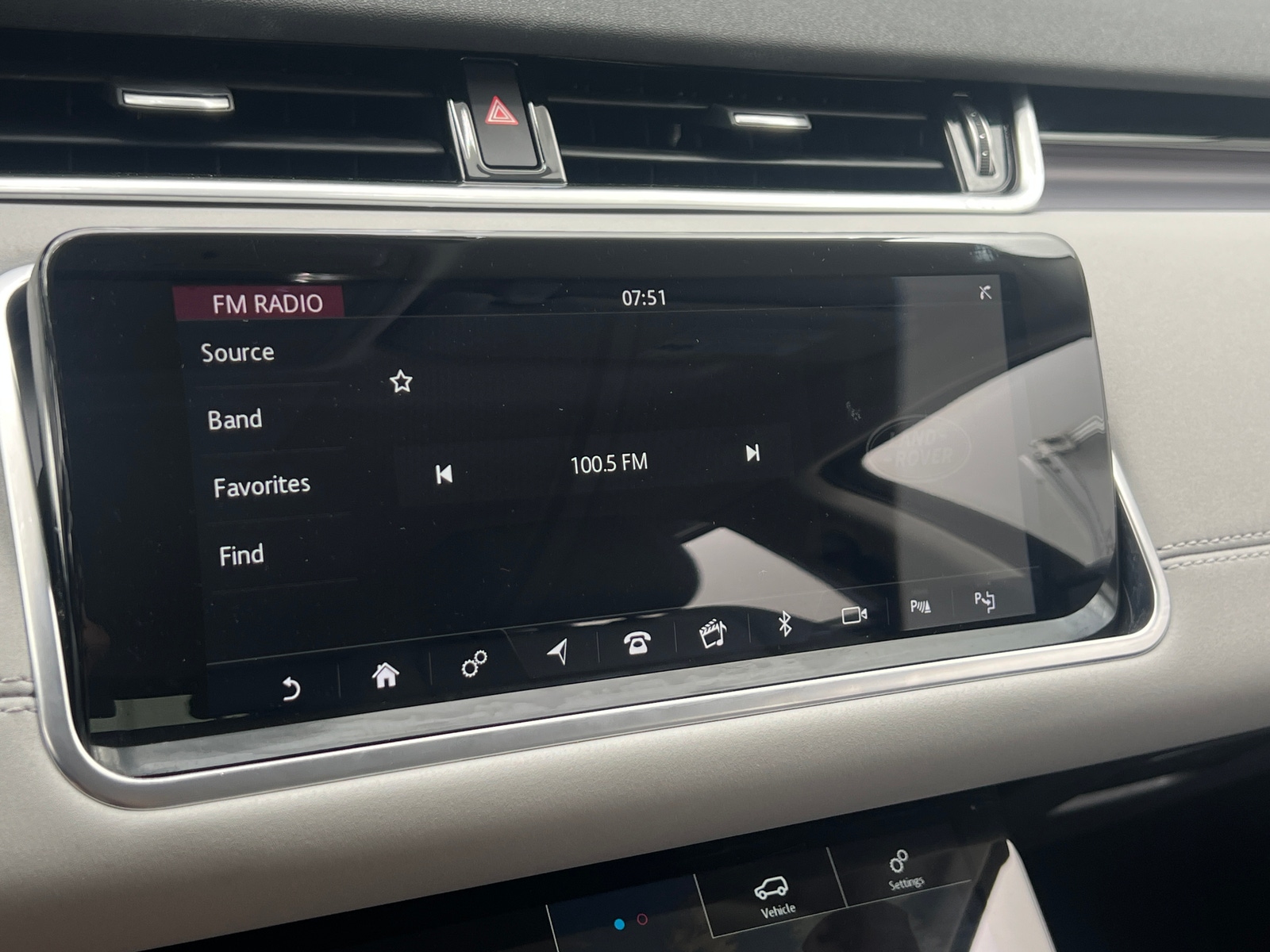 Thumbnail: 2020 Land Rover Range Rover Evoque - 4
