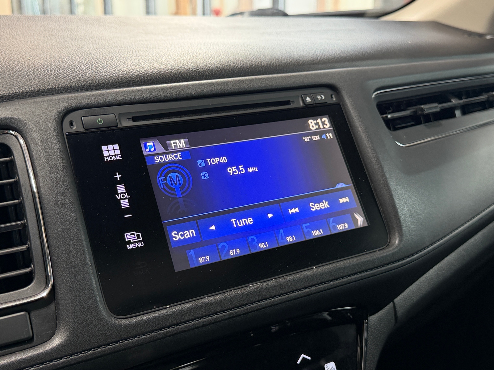 Thumbnail: 2016 Honda HR-V - 4
