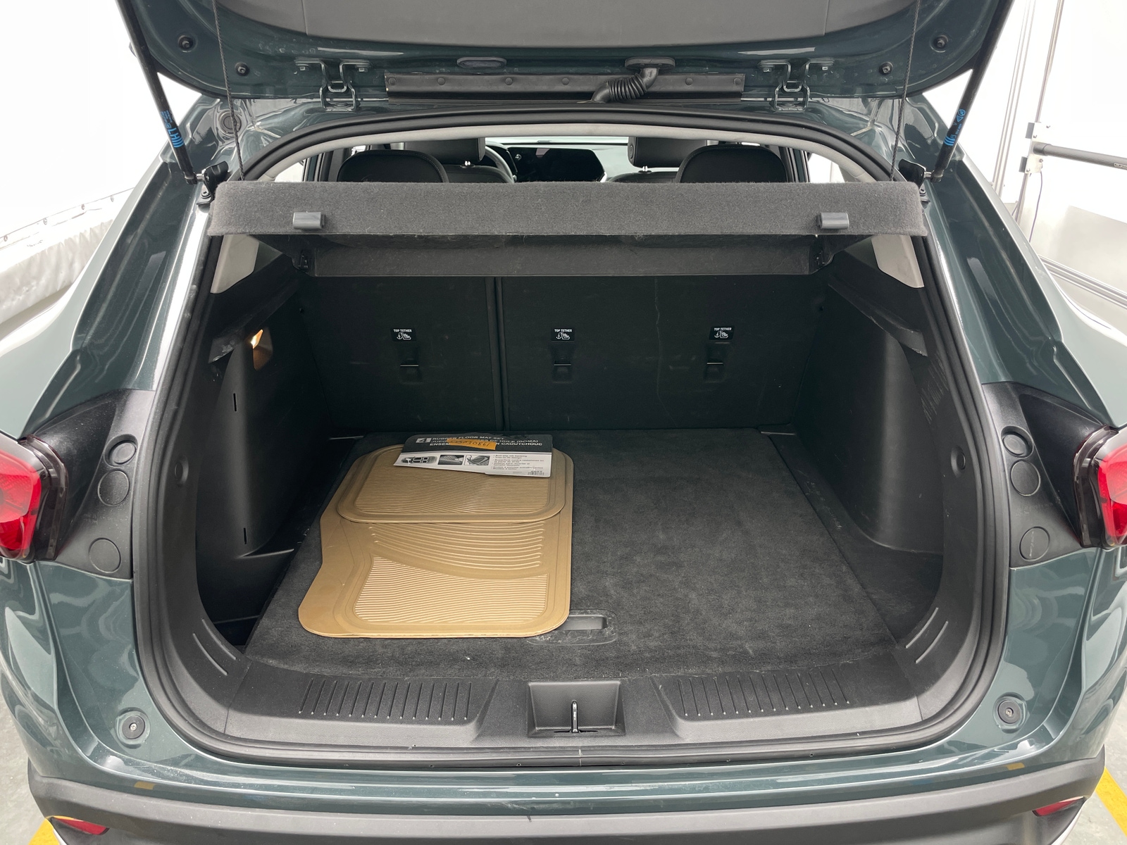 Thumbnail: 2025 Chevrolet Trax - 6