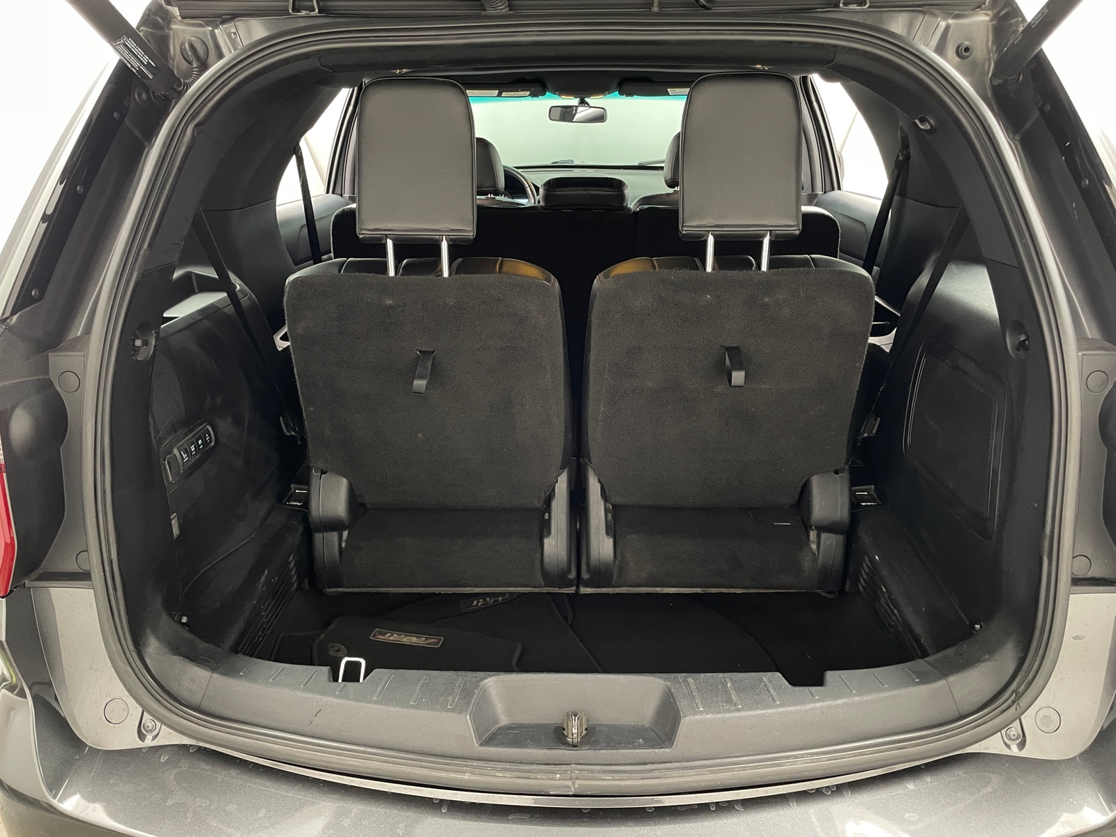 Thumbnail: 2016 Ford Explorer - 6