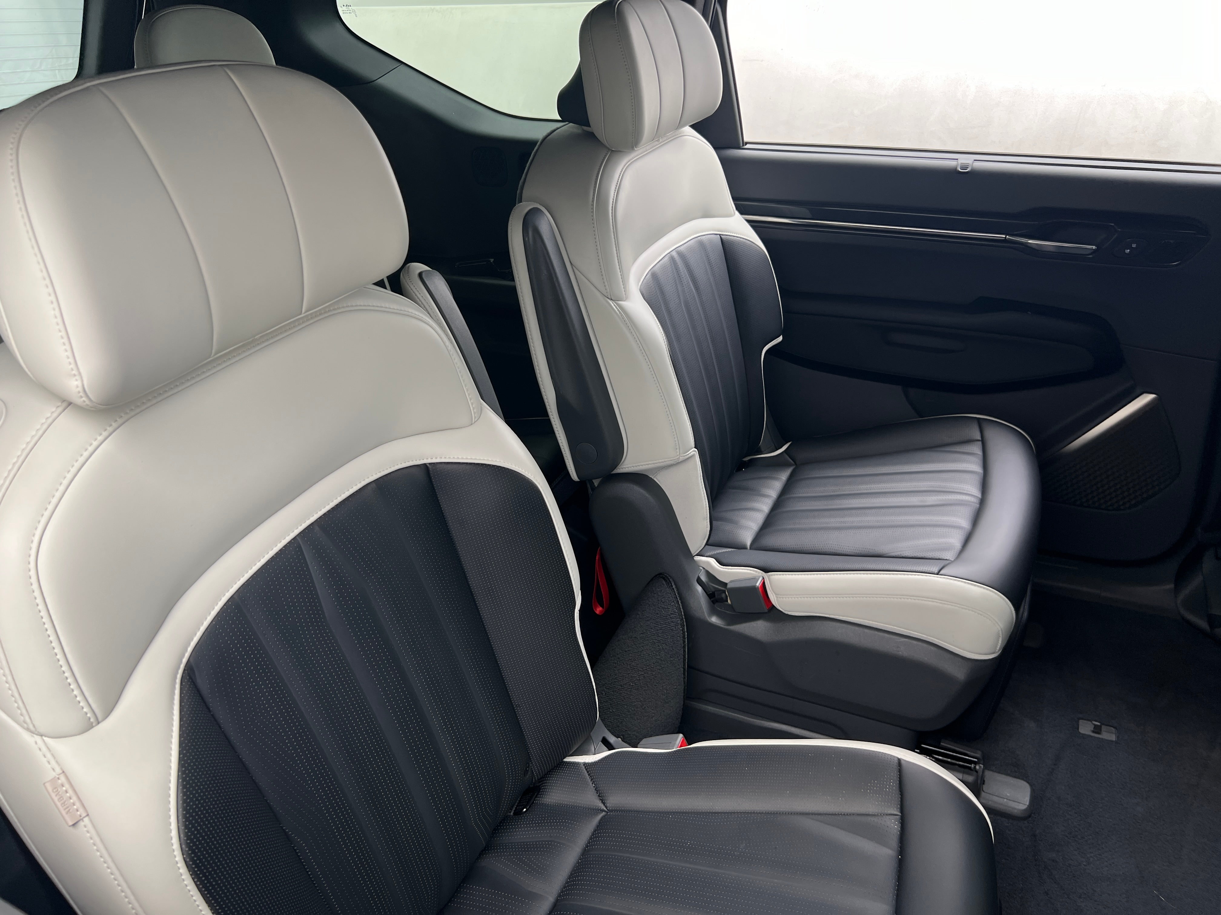 Used 2024 Kia EV9 GT-Line with VIN KNDAEFS53R6024319 for sale in Pewaukee, WI