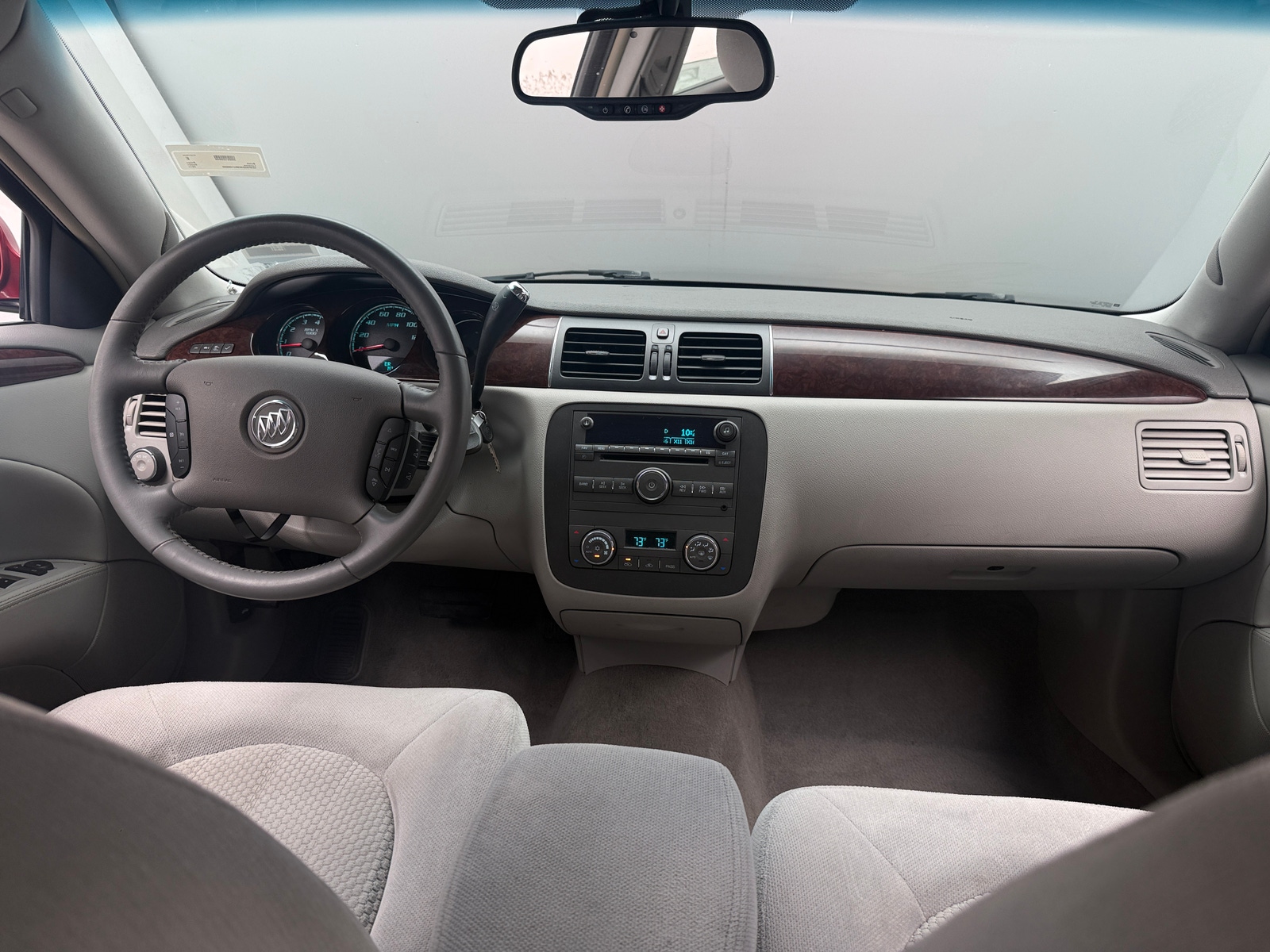 Thumbnail: 2011 Buick Lucerne - 3