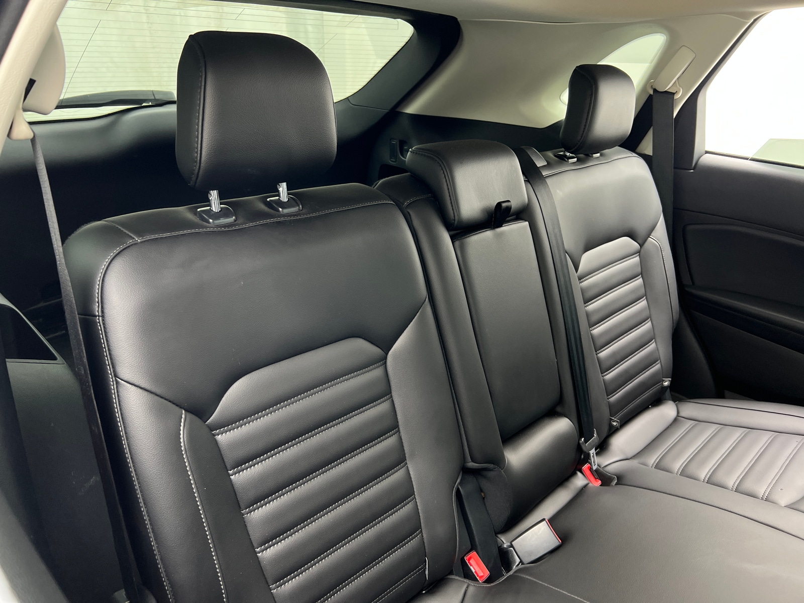 Thumbnail: 2021 Ford Edge - 5