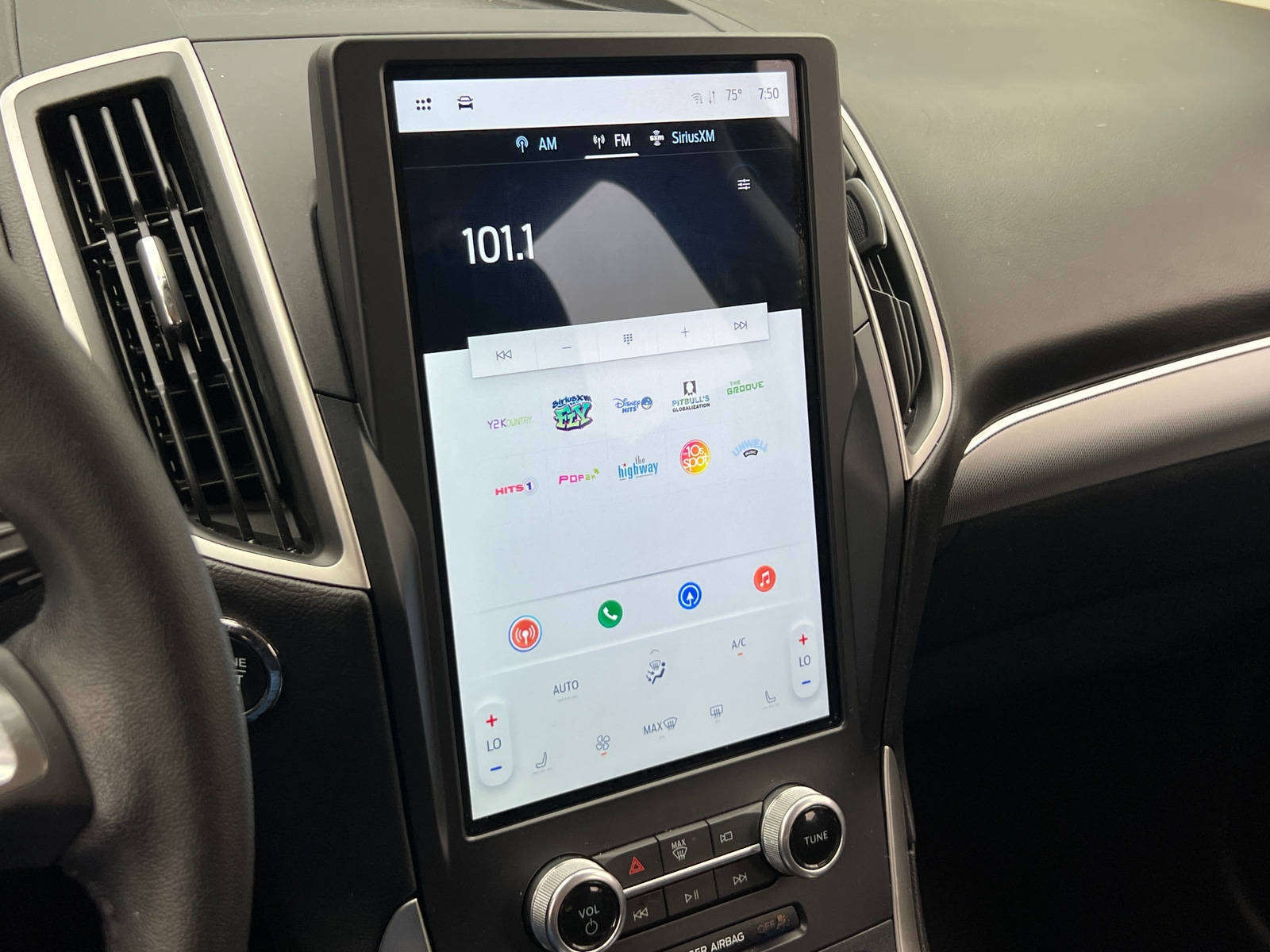 Thumbnail: 2021 Ford Edge - 3