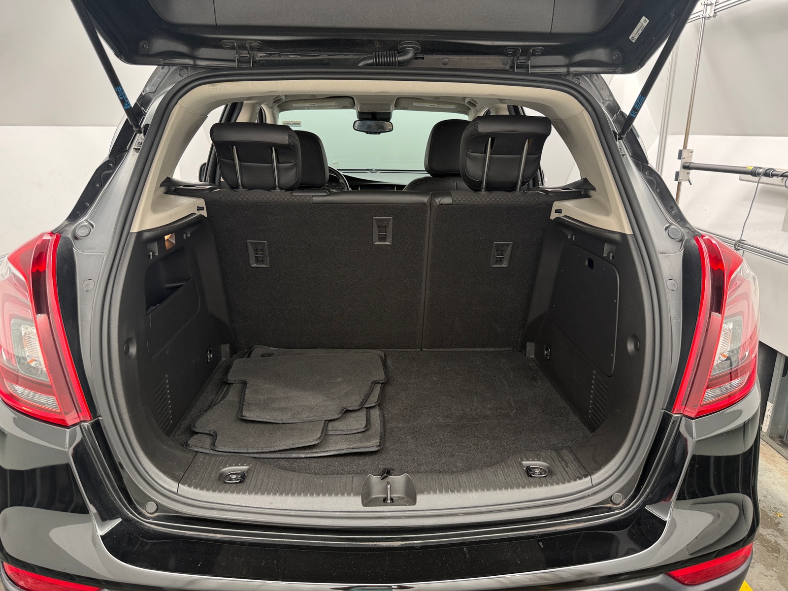 Thumbnail: 2019 Buick Encore - 6