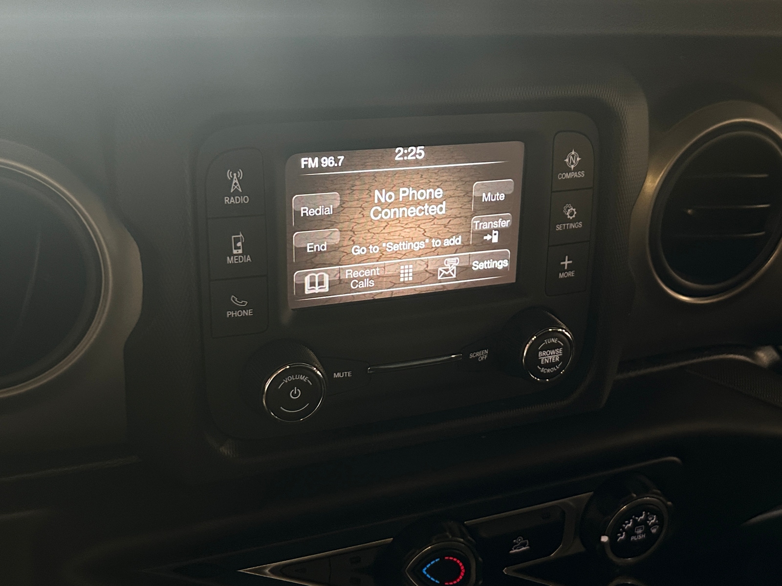 Thumbnail: 2020 Jeep Gladiator - 4