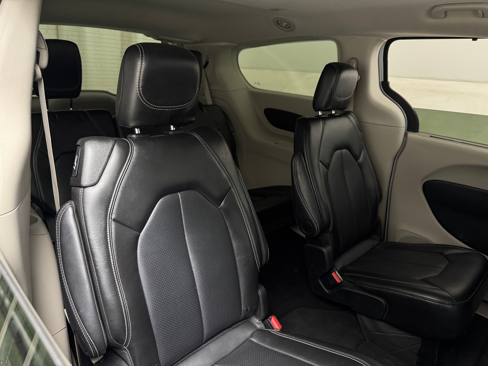 Thumbnail: 2024 Chrysler Pacifica - 5
