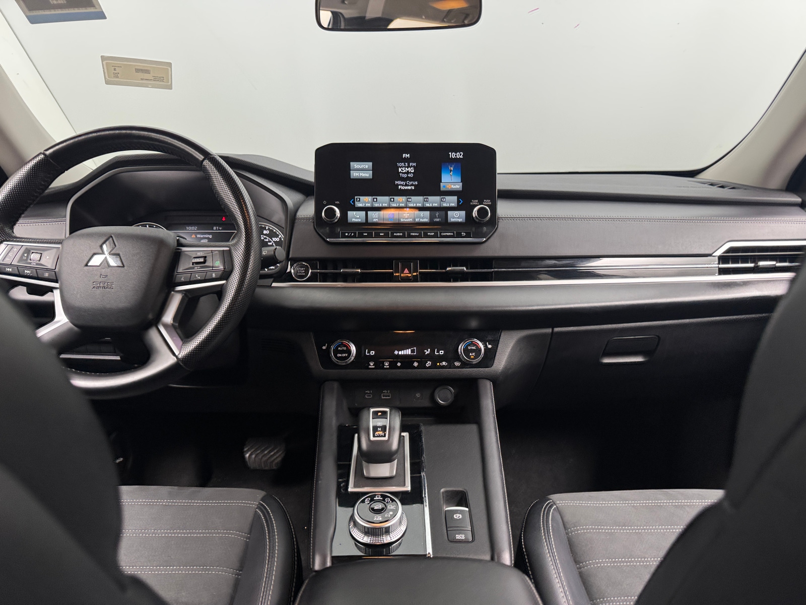 Thumbnail: 2024 Mitsubishi Outlander - 2