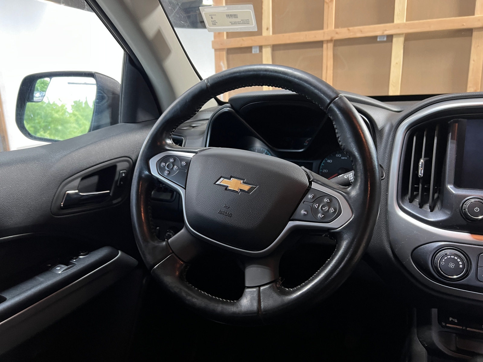 Thumbnail: 2022 Chevrolet Colorado - 5