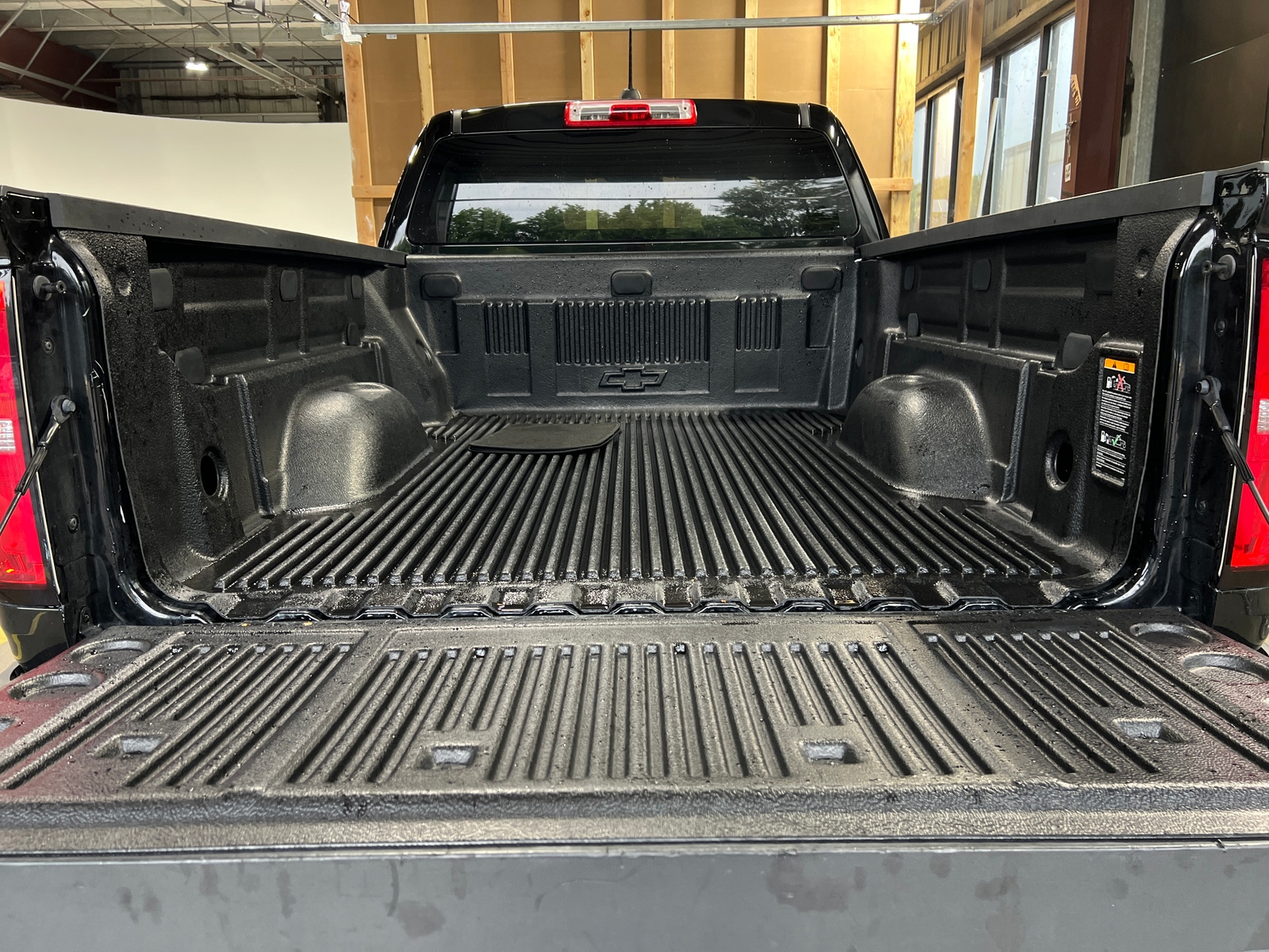 Thumbnail: 2022 Chevrolet Colorado - 7