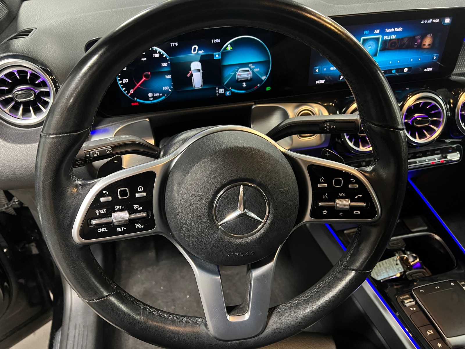 Thumbnail: 2022 Mercedes-Benz GLB - 4
