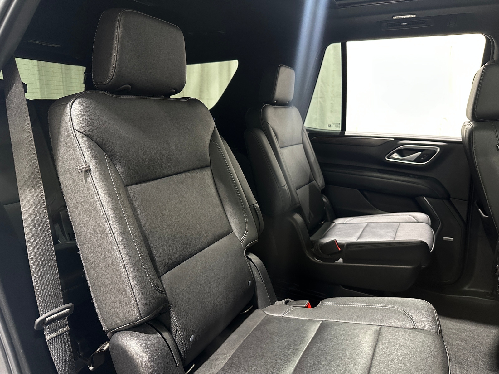 Thumbnail: 2022 Chevrolet Tahoe - 5