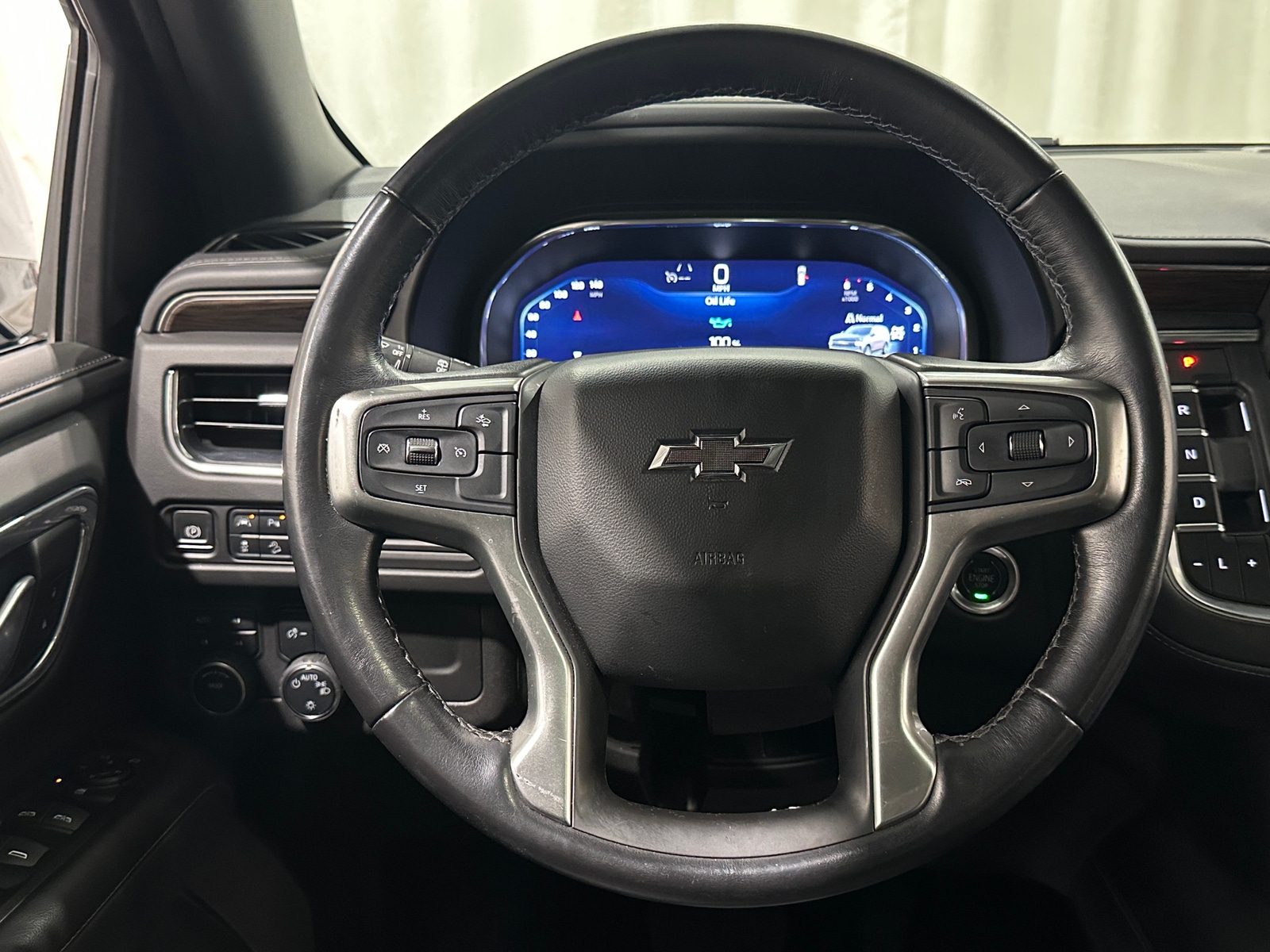 Thumbnail: 2022 Chevrolet Tahoe - 4