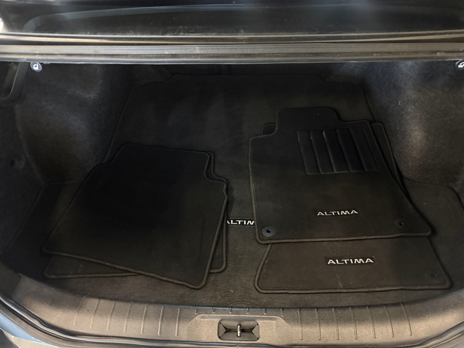 Thumbnail: 2024 Nissan Altima - 7