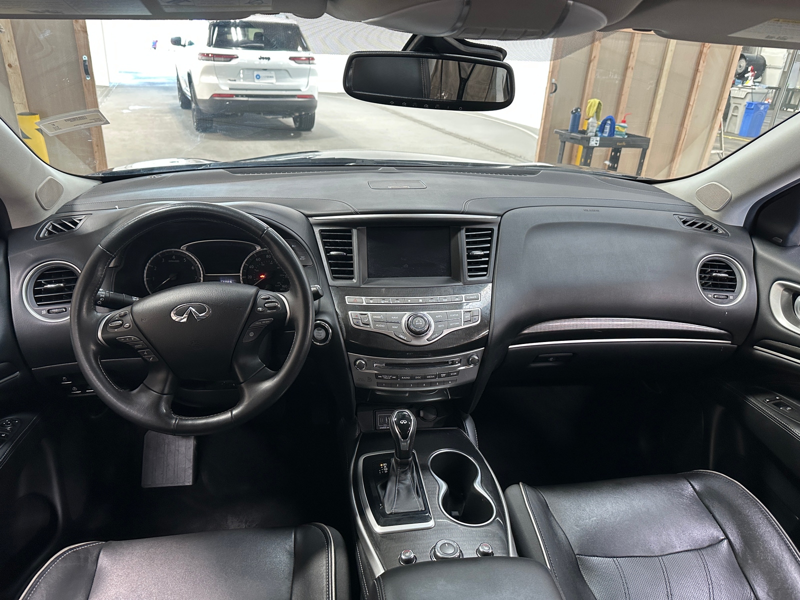 Thumbnail: 2019 INFINITI QX60 - 2