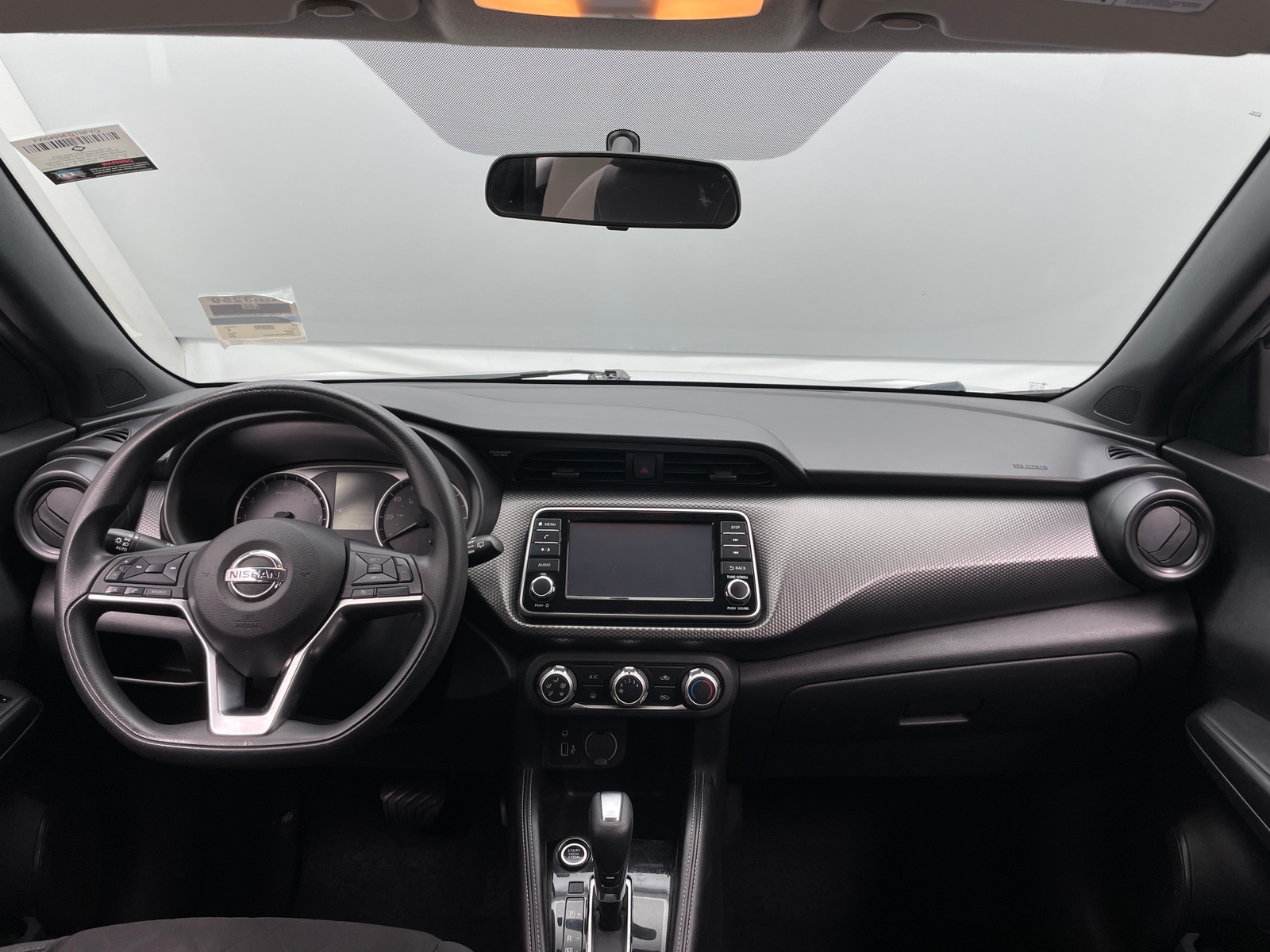 Thumbnail: 2019 Nissan Kicks - 3