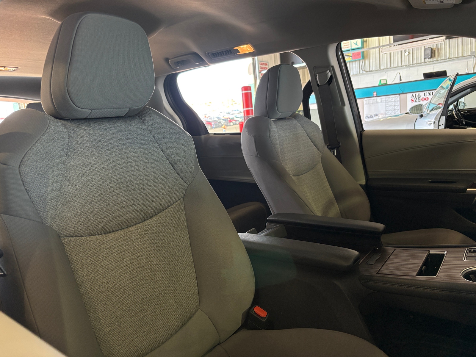 Thumbnail: 2024 Toyota Sienna - 2