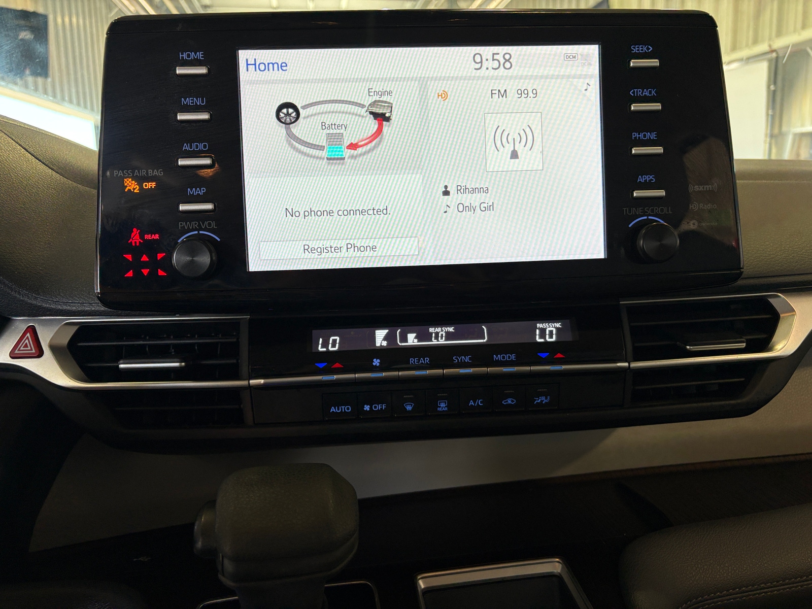 Thumbnail: 2024 Toyota Sienna - 4
