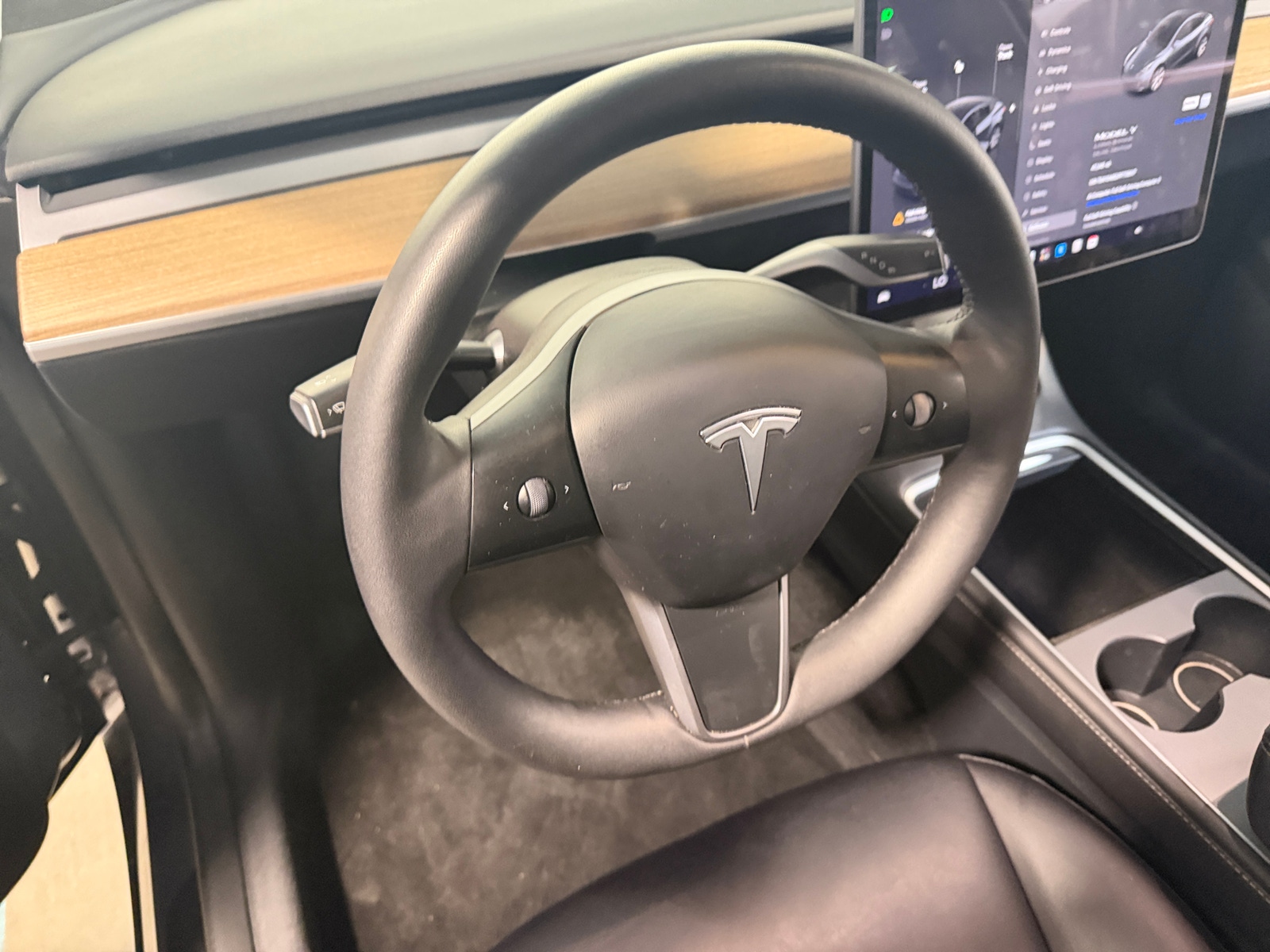 Thumbnail: 2023 Tesla Model Y - 4