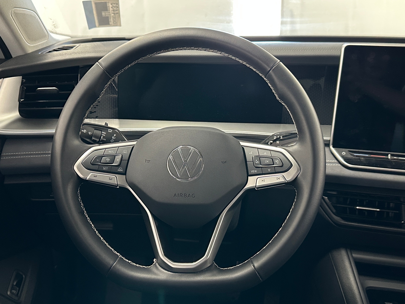 Thumbnail: 2026 Volkswagen Tiguan - 4