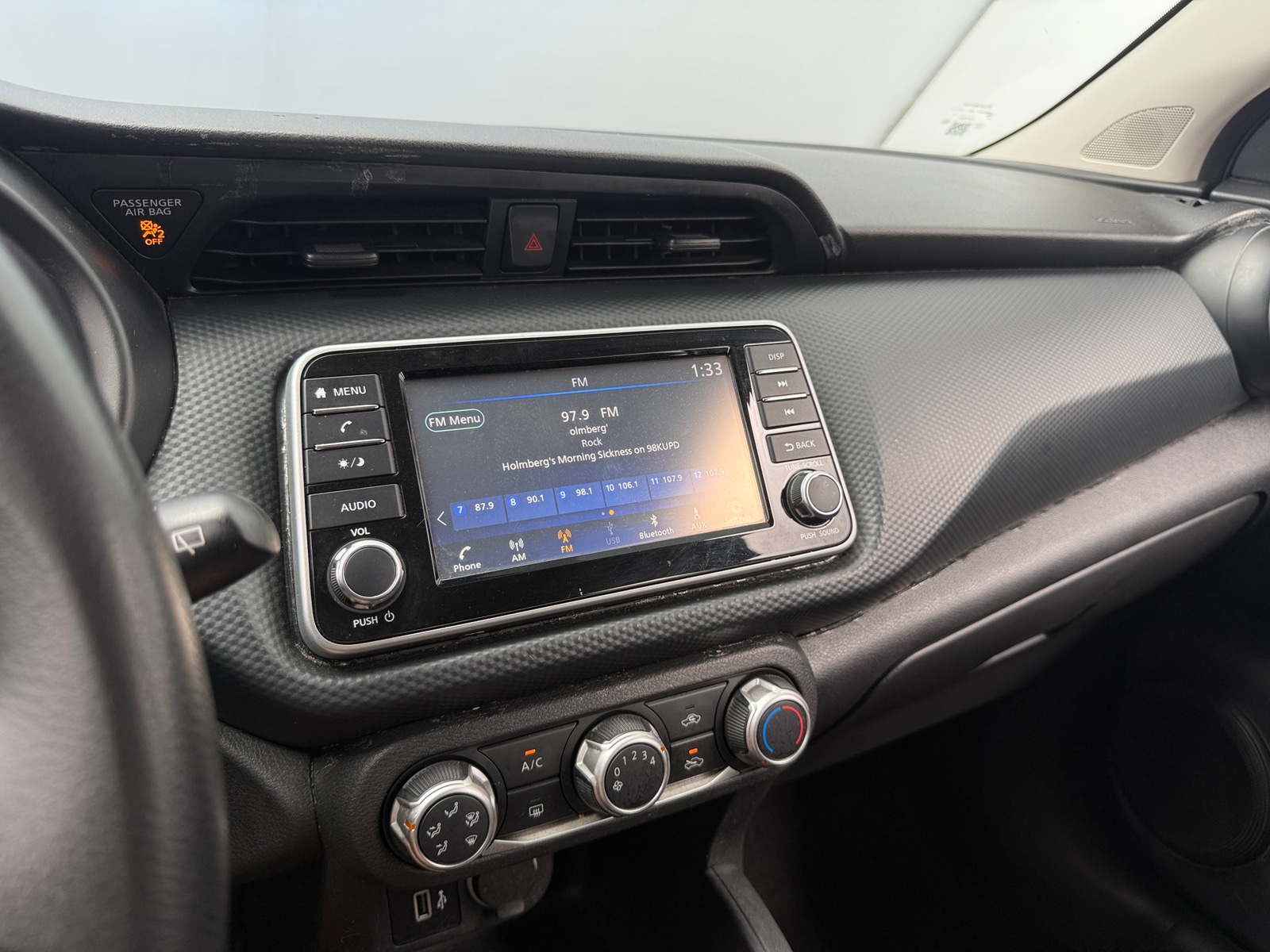 Thumbnail: 2021 Nissan Kicks - 4
