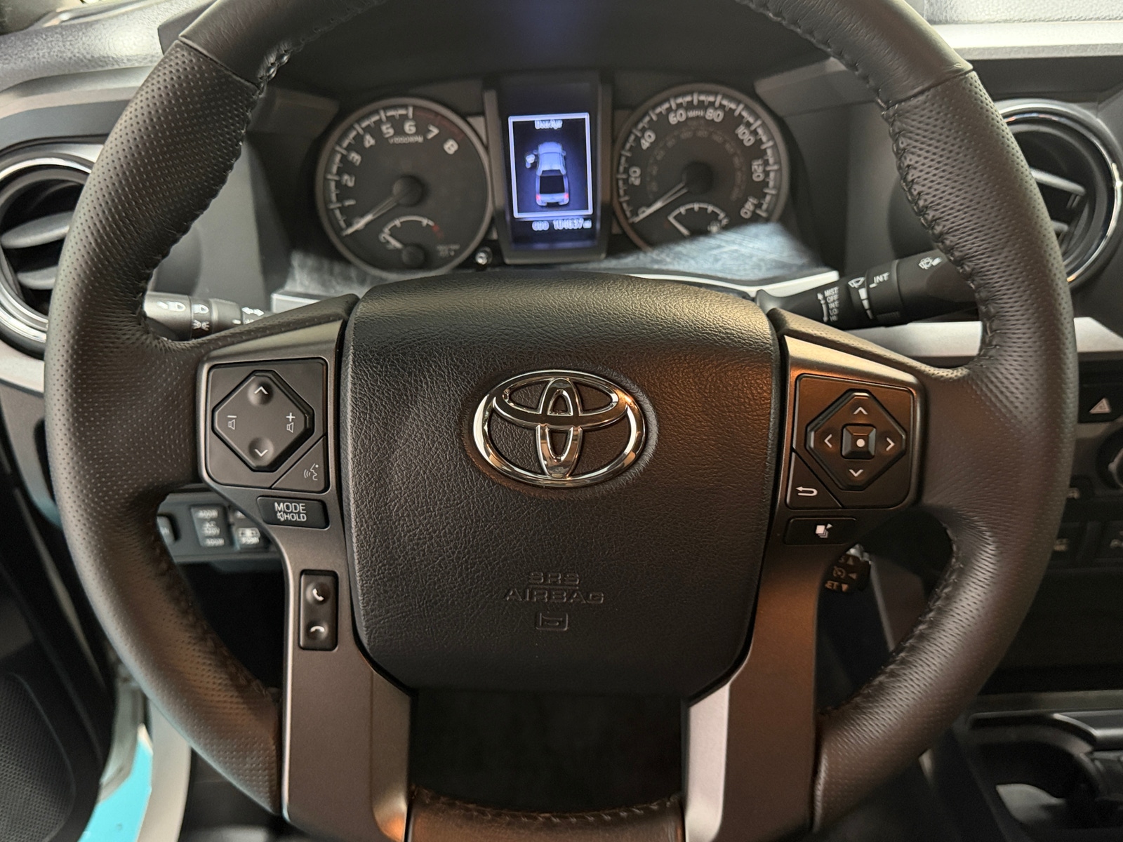 Thumbnail: 2017 Toyota Tacoma - 4