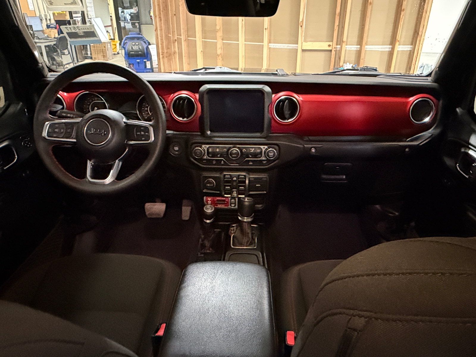 Thumbnail: 2023 Jeep Gladiator - 3