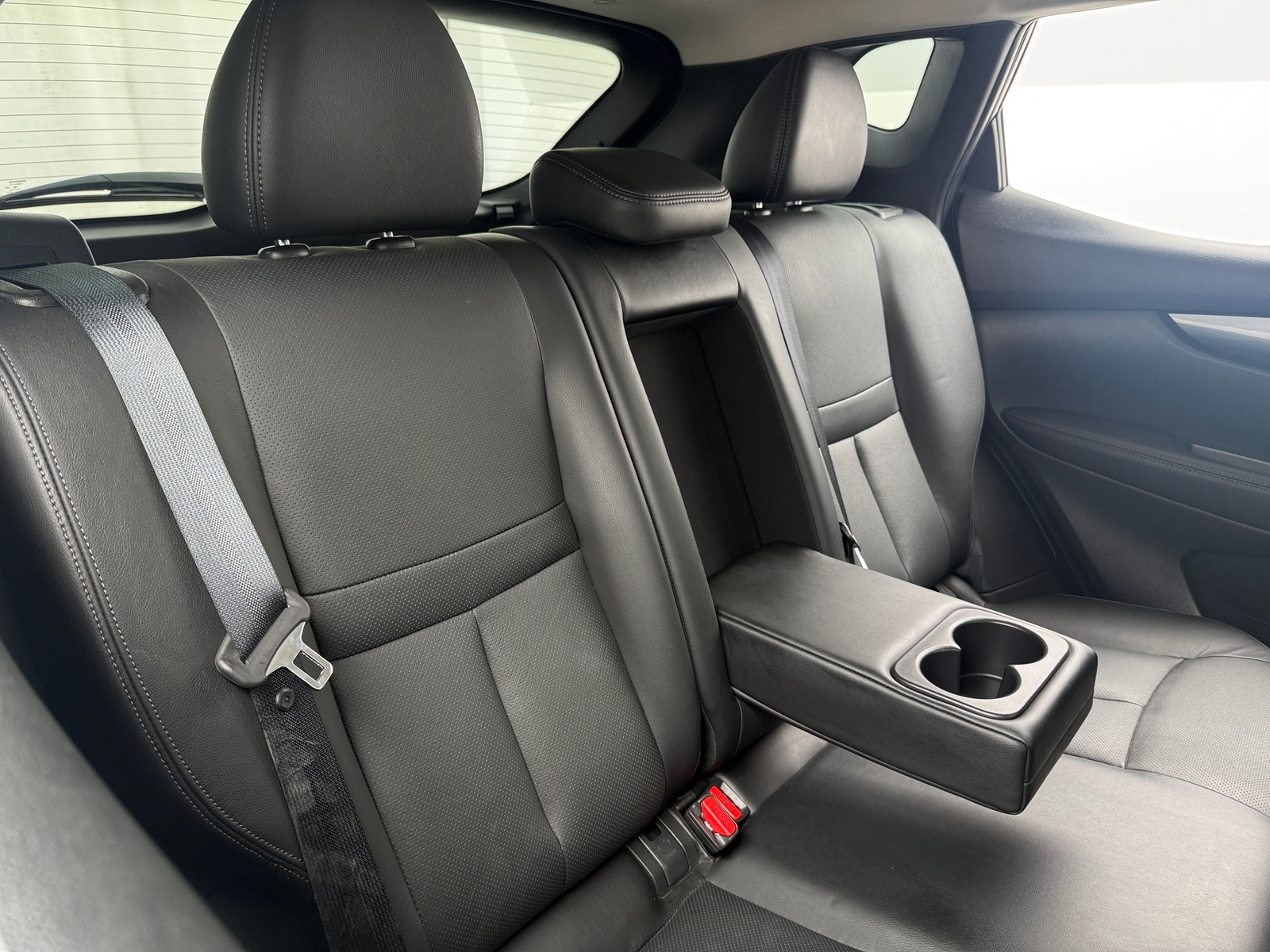 Thumbnail: 2018 Nissan Rogue Sport - 5