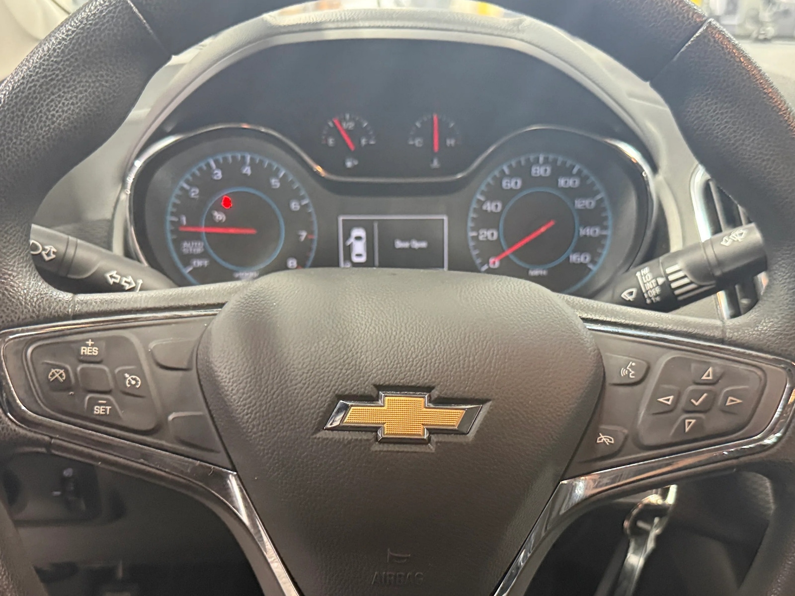 Thumbnail: 2018 Chevrolet Cruze - 5
