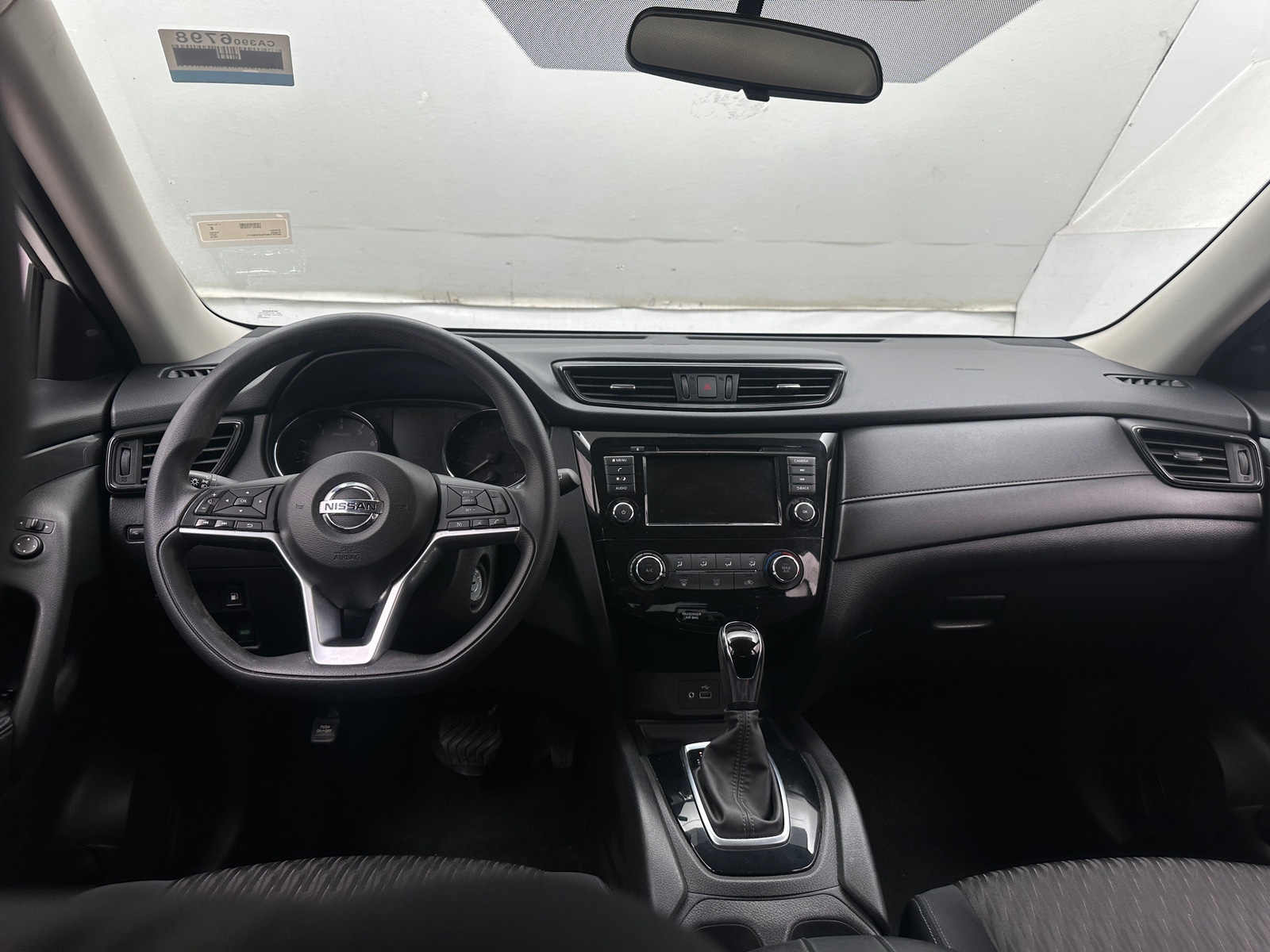 Thumbnail: 2018 Nissan Rogue - 3