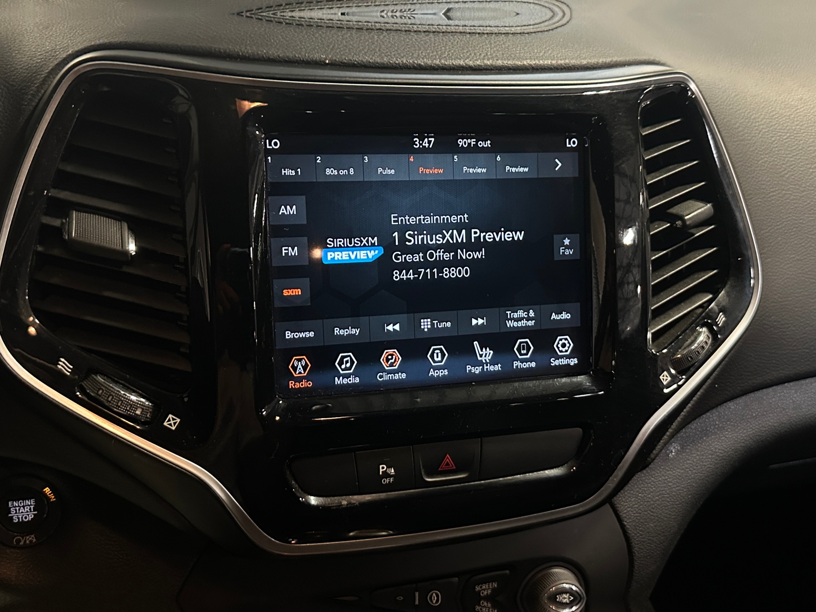 Thumbnail: 2019 Jeep Cherokee - 3