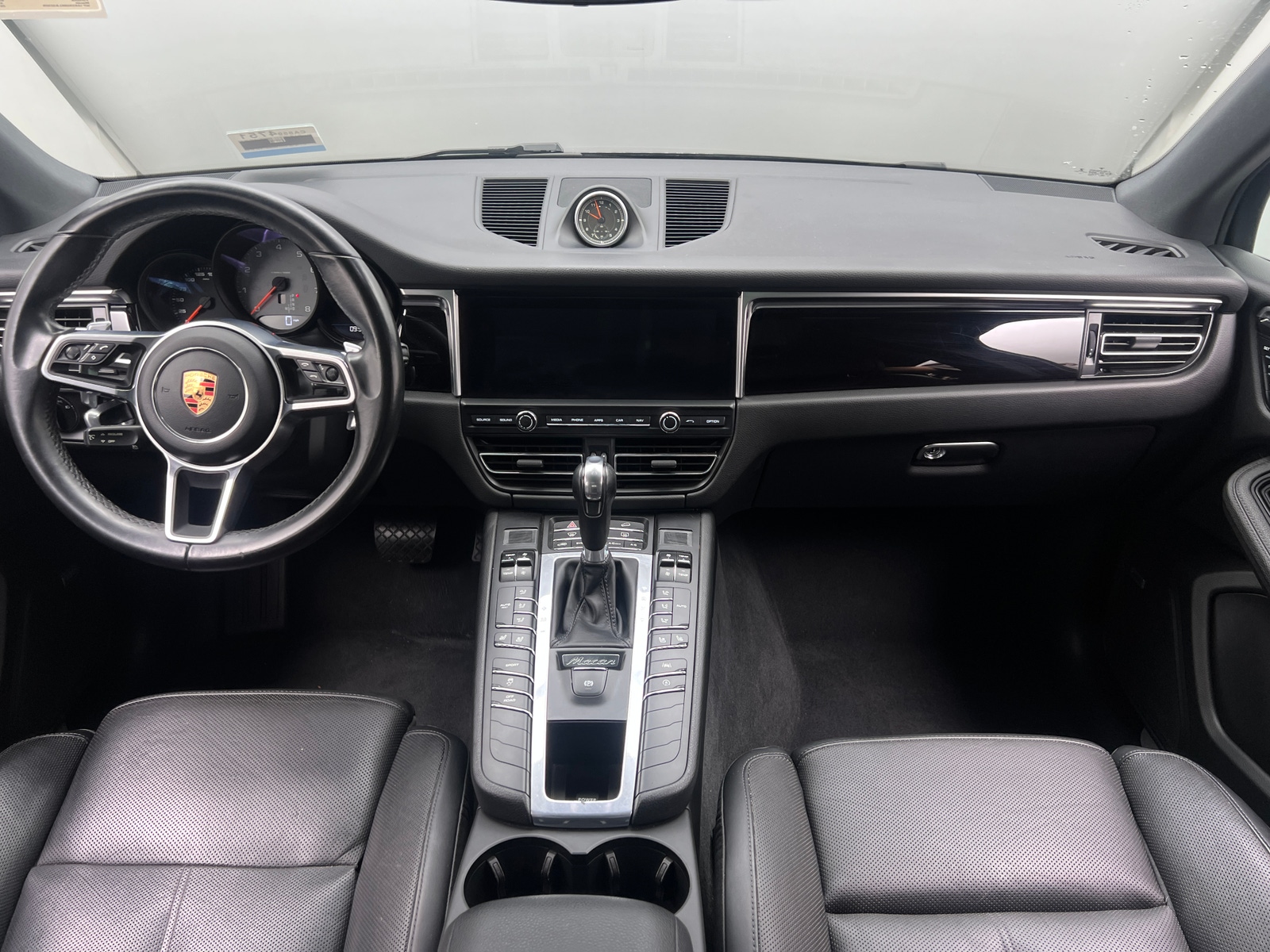 Thumbnail: 2019 Porsche Macan - 2