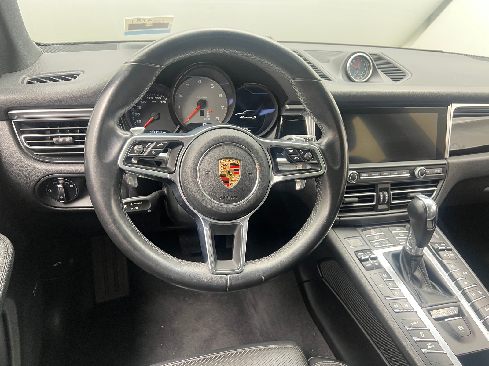 Thumbnail: 2019 Porsche Macan - 4