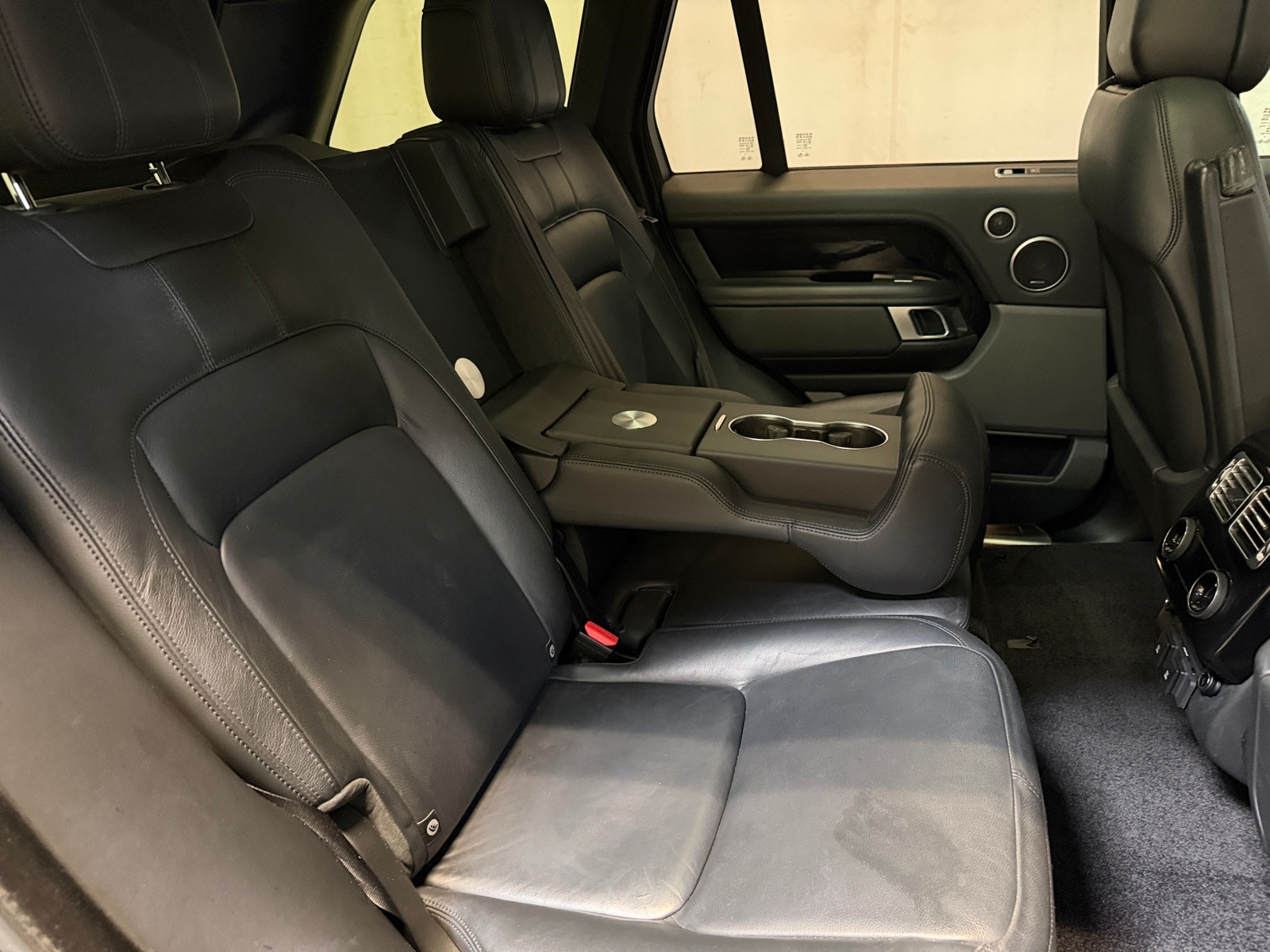 Thumbnail: 2020 Land Rover Range Rover - 5