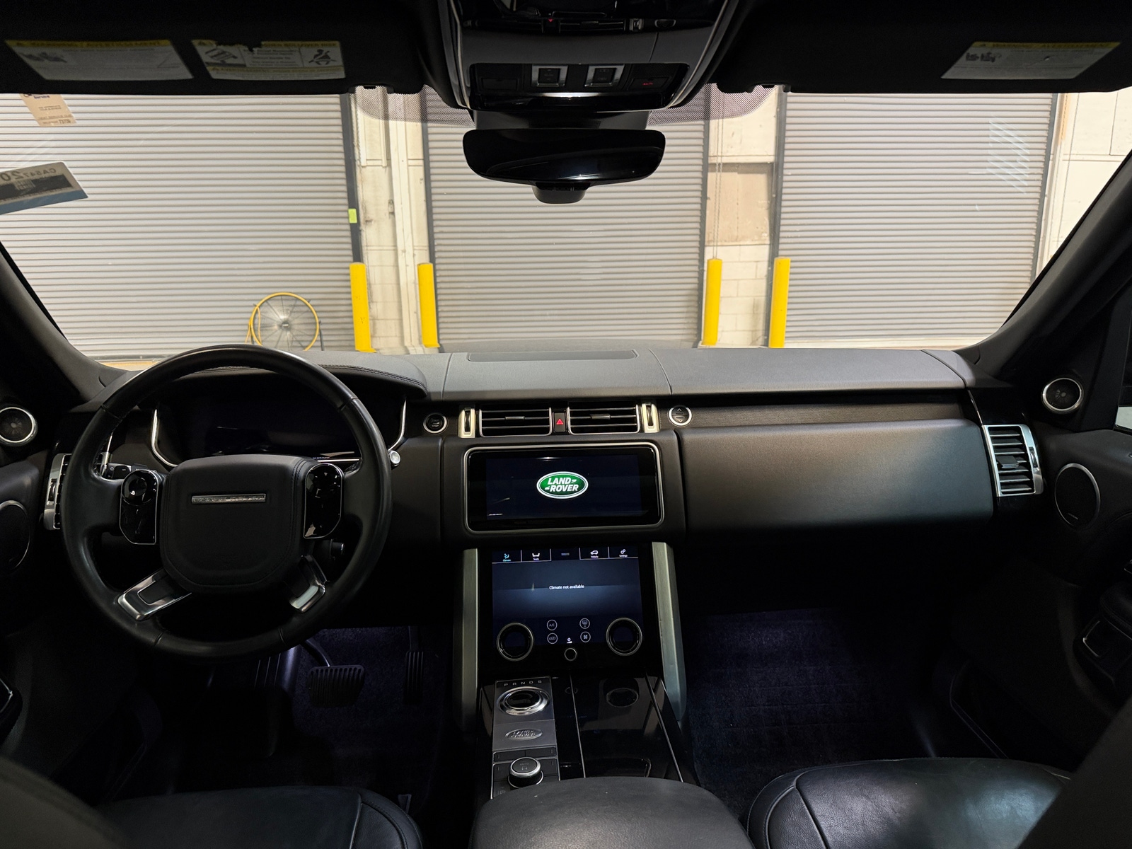 Thumbnail: 2020 Land Rover Range Rover - 2