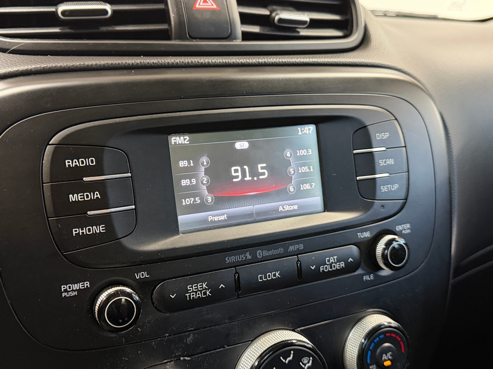Thumbnail: 2016 Kia Soul - 4