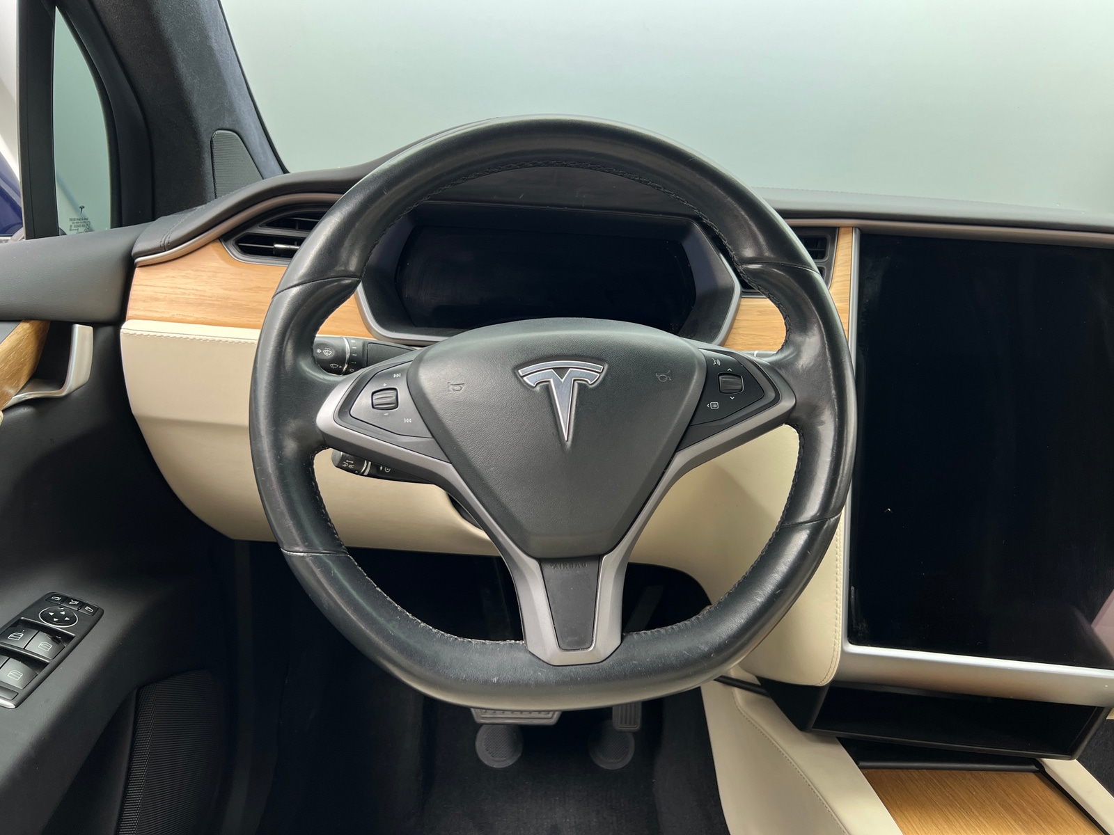 Thumbnail: 2019 Tesla Model X - 4