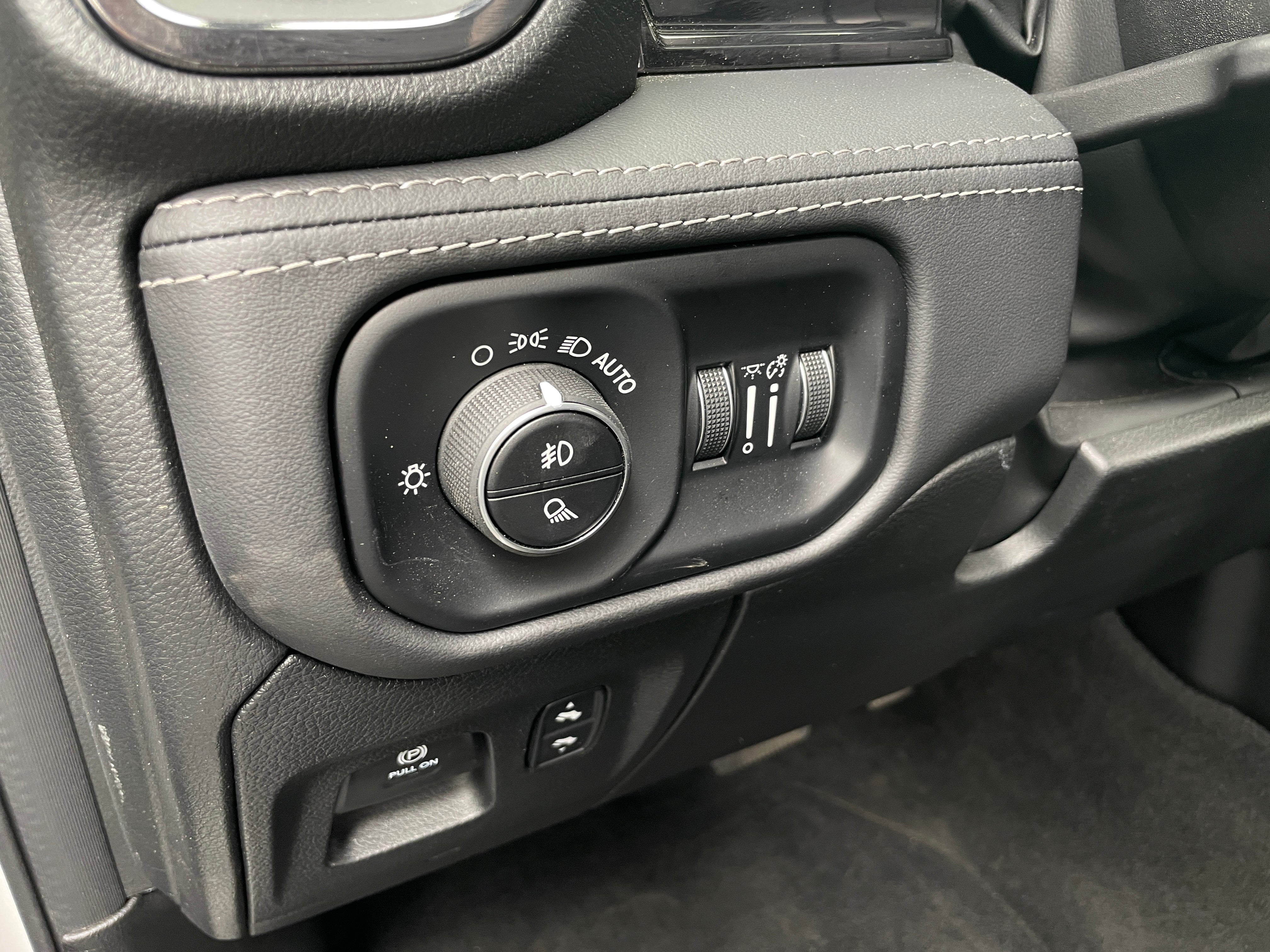2024 RAM Ram 1500 Pickup Limited - Photo 14