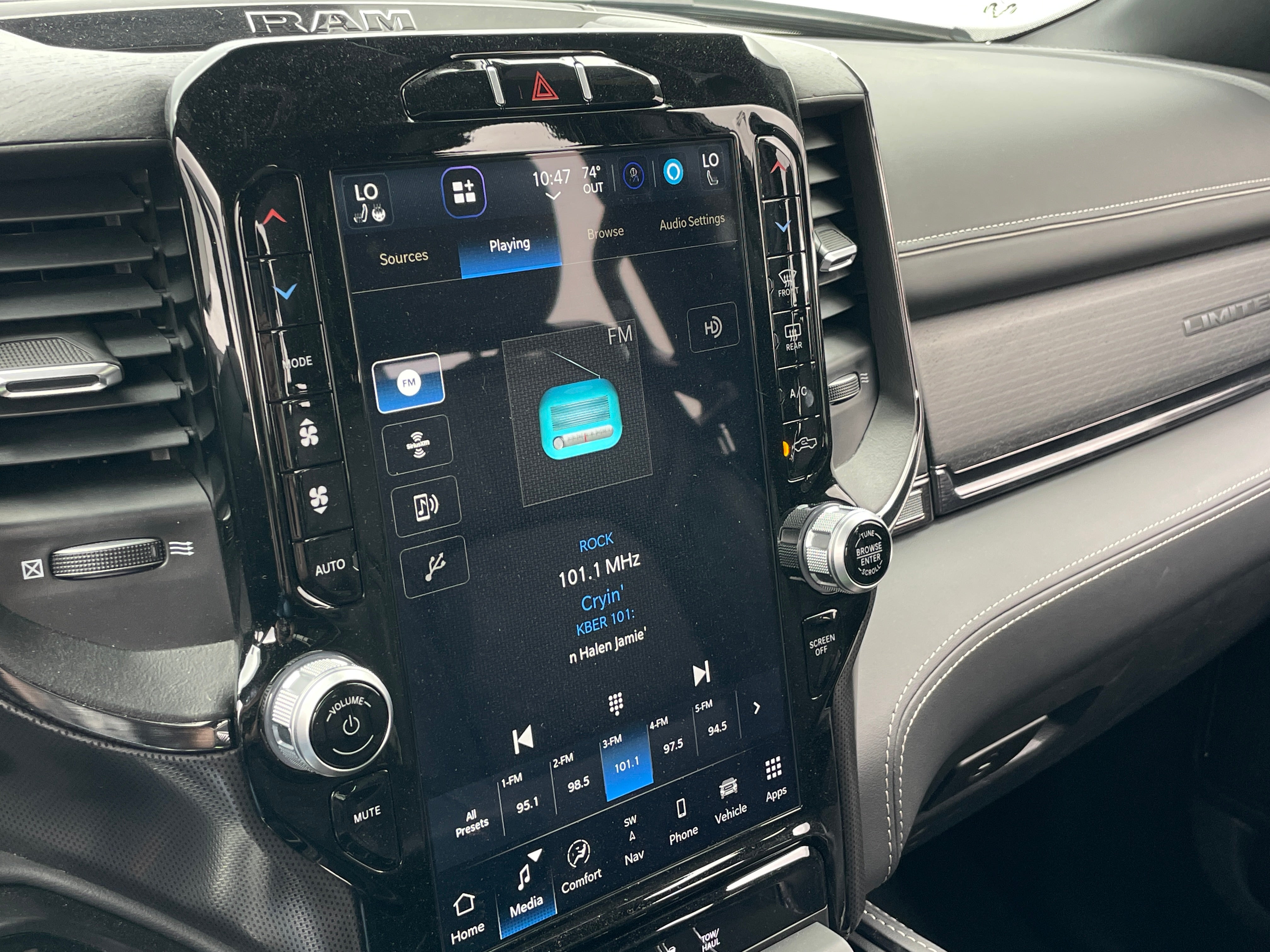 2024 RAM Ram 1500 Pickup Limited - Photo 17