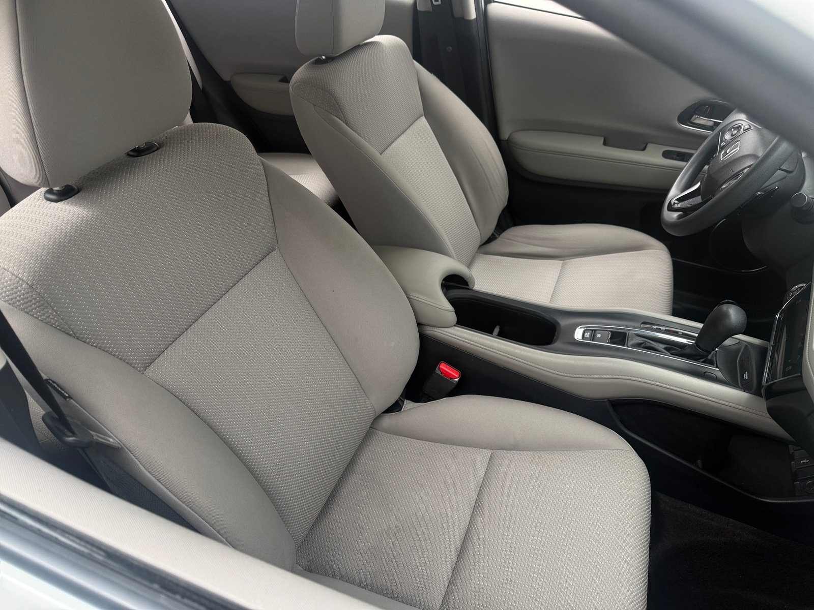 Thumbnail: 2017 Honda HR-V - 2