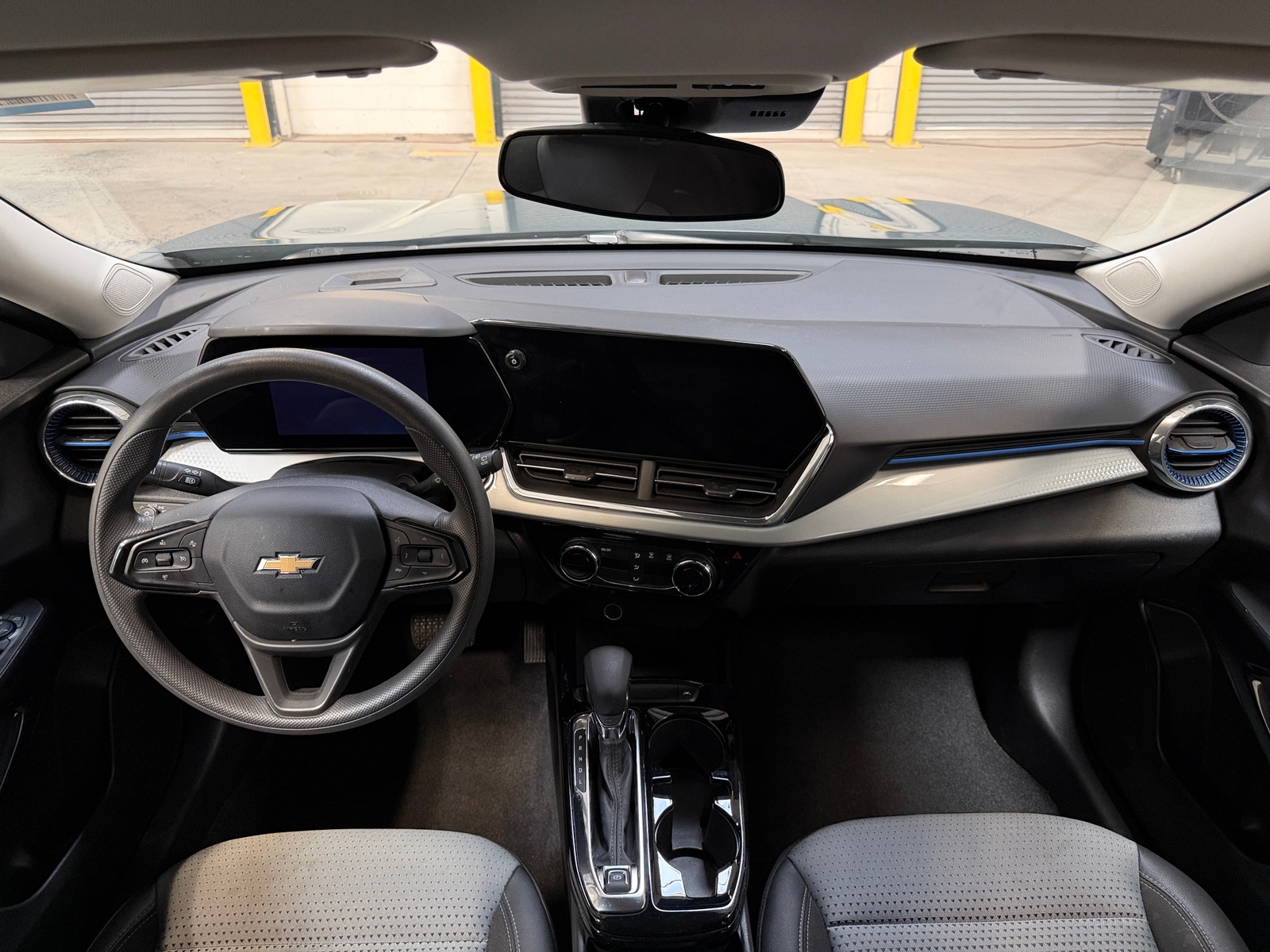 Thumbnail: 2025 Chevrolet Trax - 2