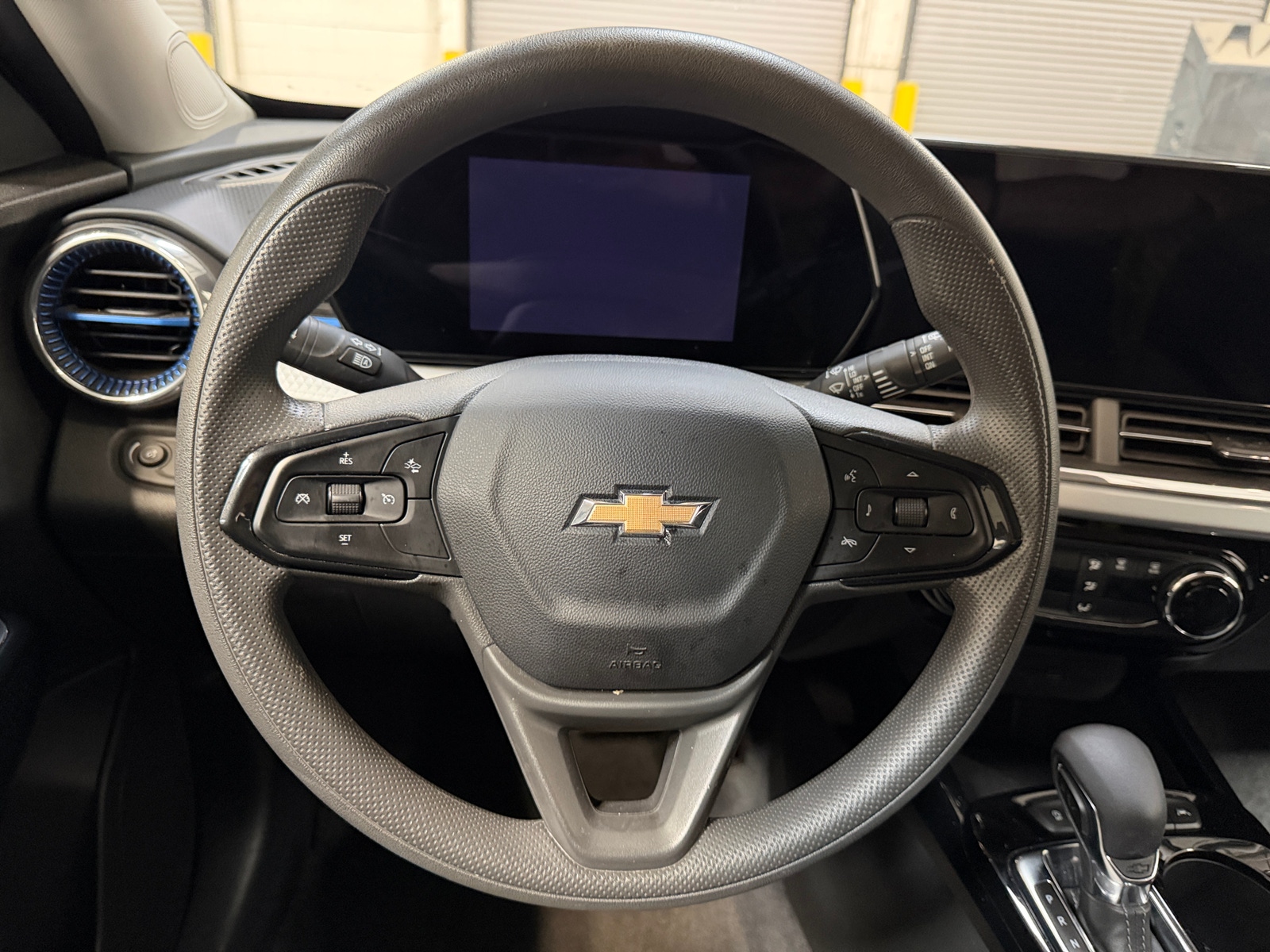 Thumbnail: 2025 Chevrolet Trax - 4