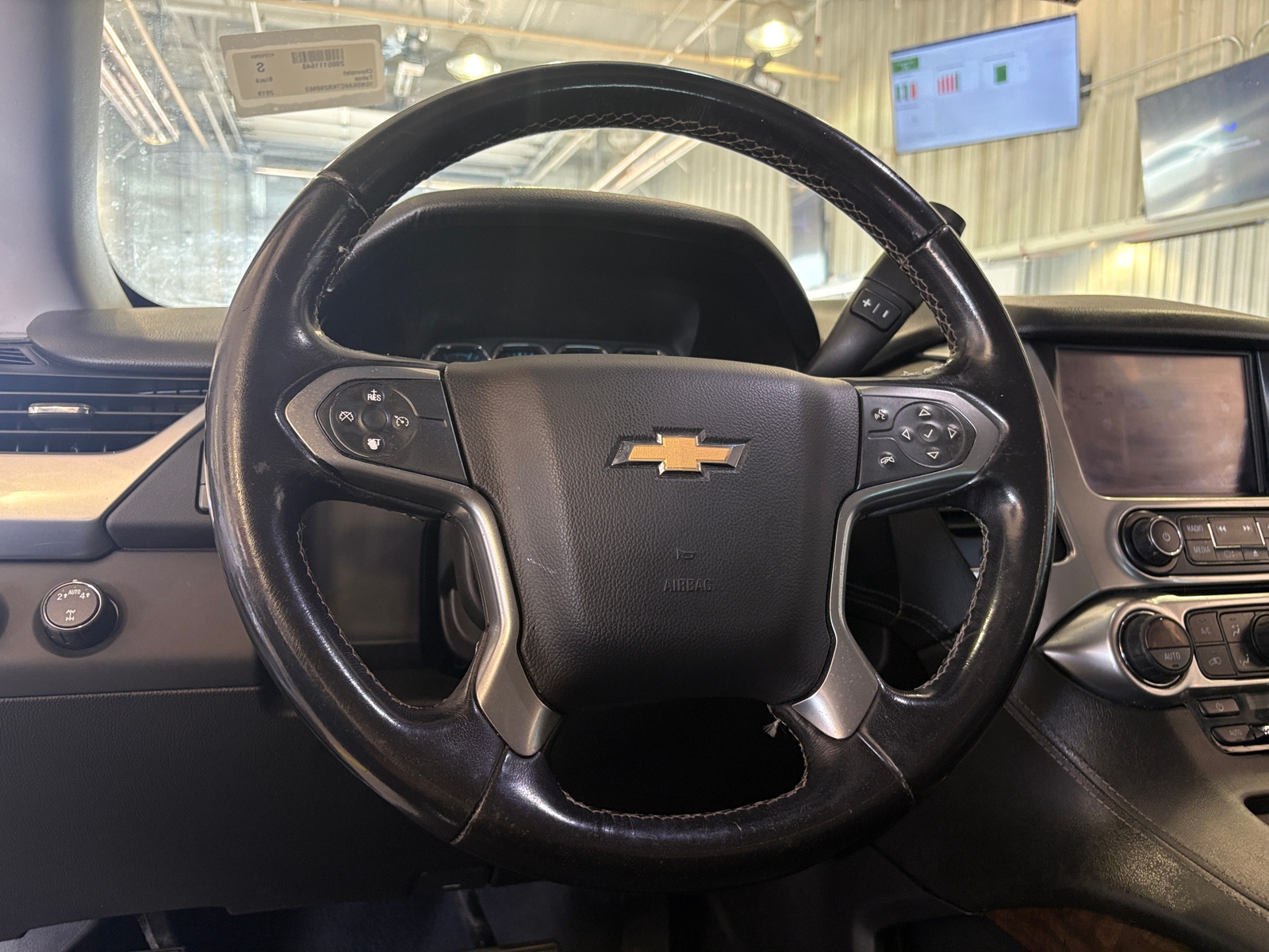 Thumbnail: 2019 Chevrolet Tahoe - 5