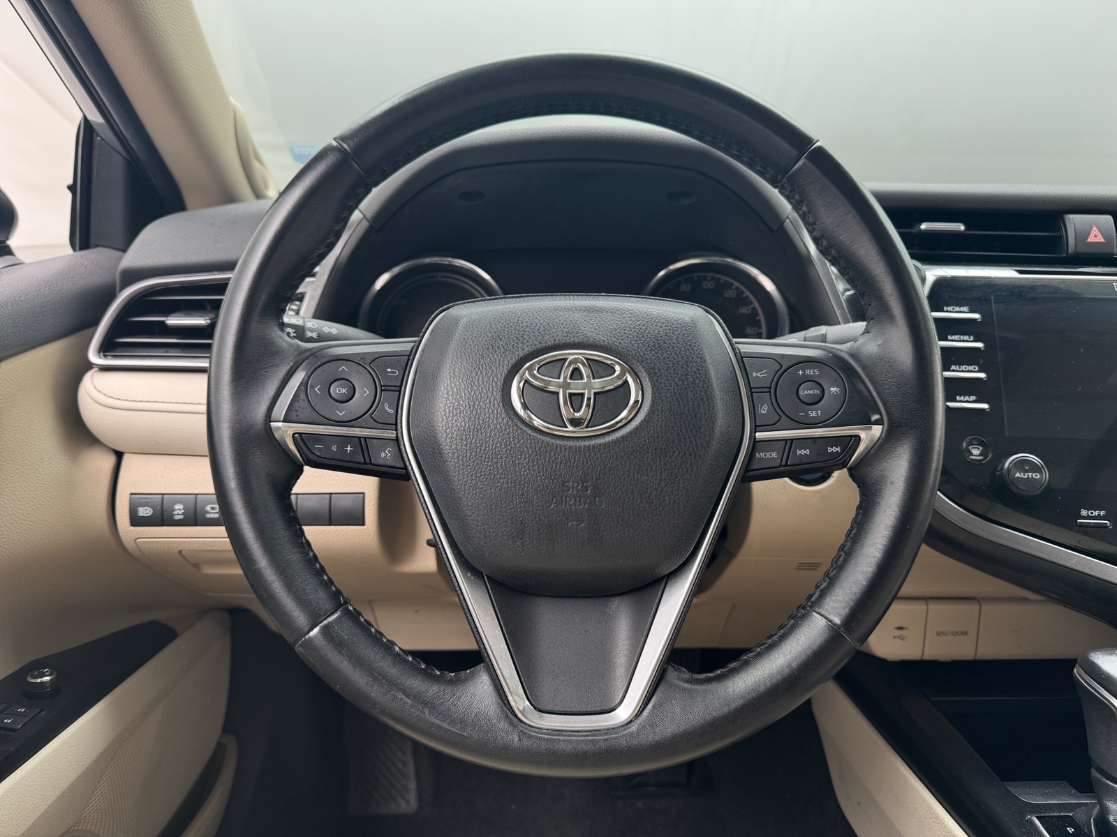 Thumbnail: 2019 Toyota Camry - 4