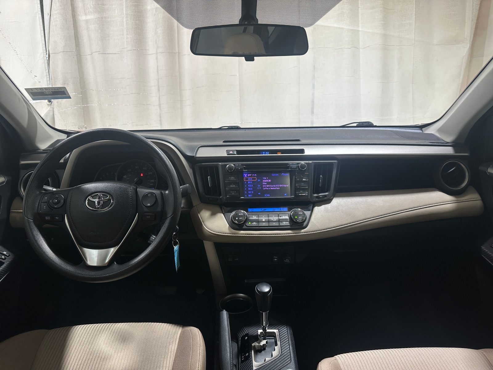 Thumbnail: 2013 Toyota RAV4 - 3