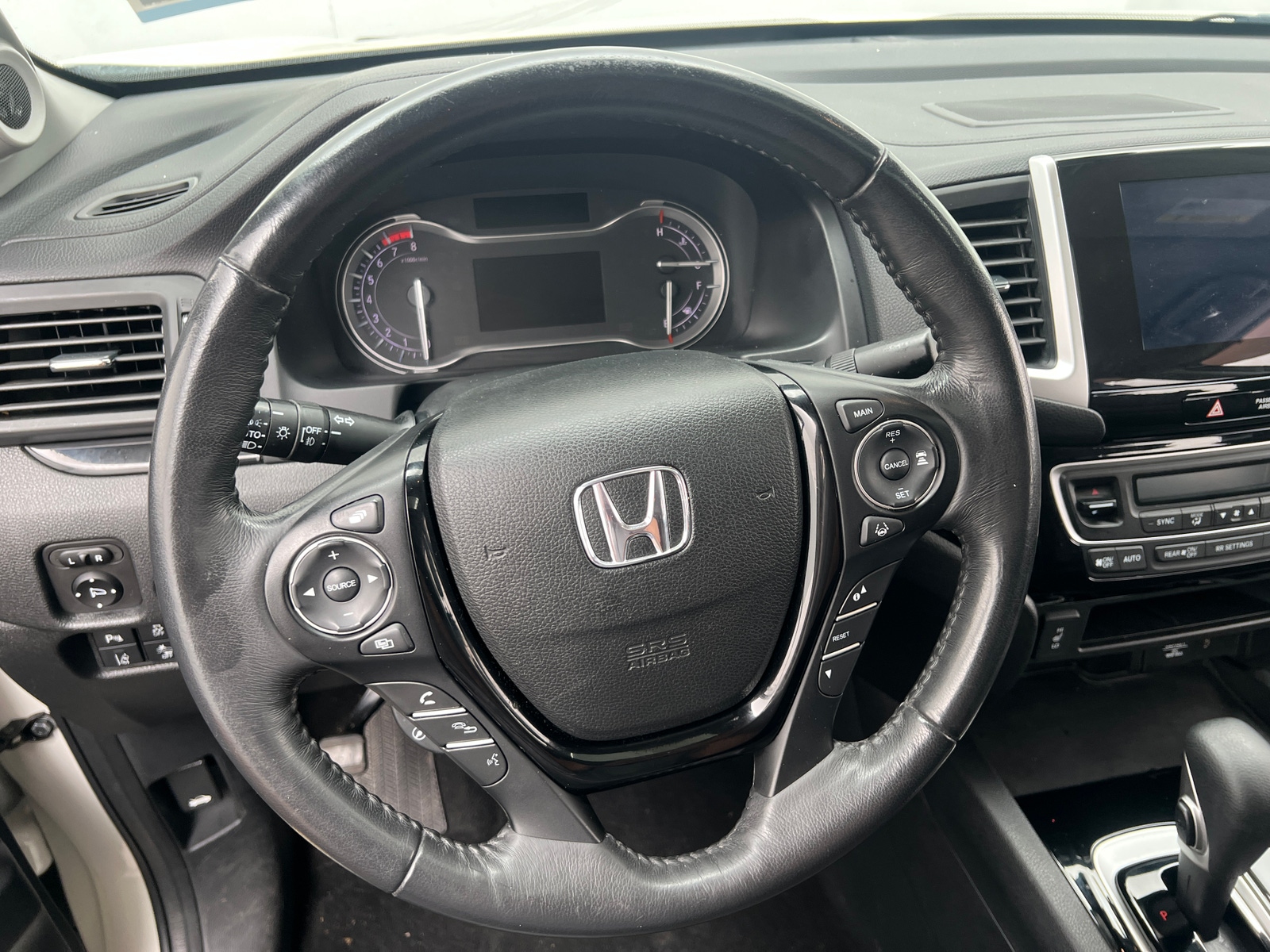Thumbnail: 2017 Honda Ridgeline - 4