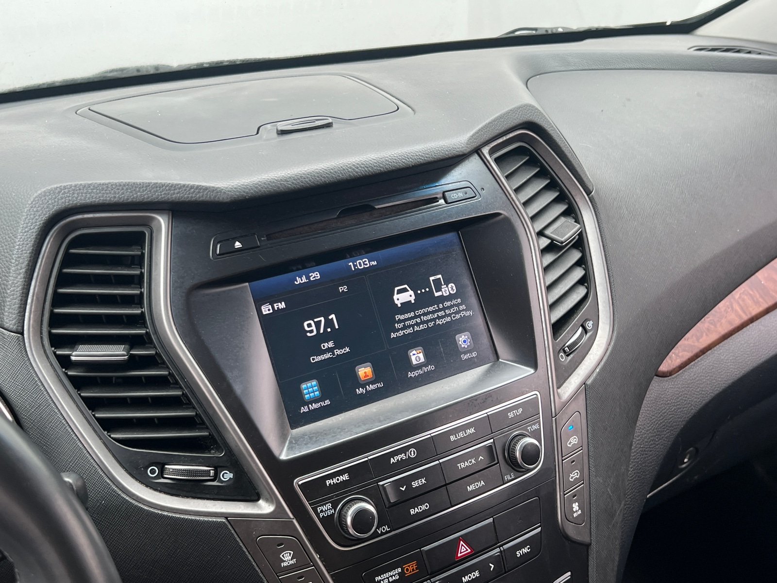 Thumbnail: 2019 Hyundai Santa Fe - 3
