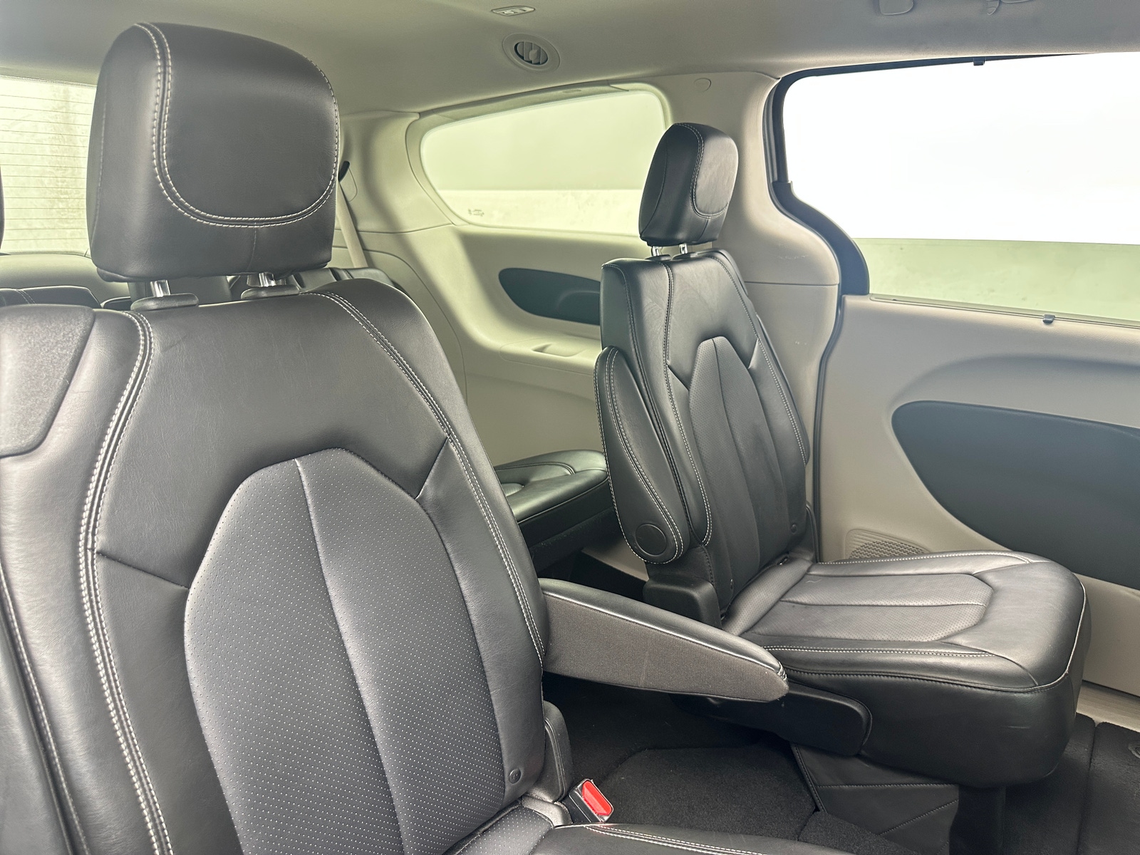 Thumbnail: 2024 Chrysler Pacifica - 5